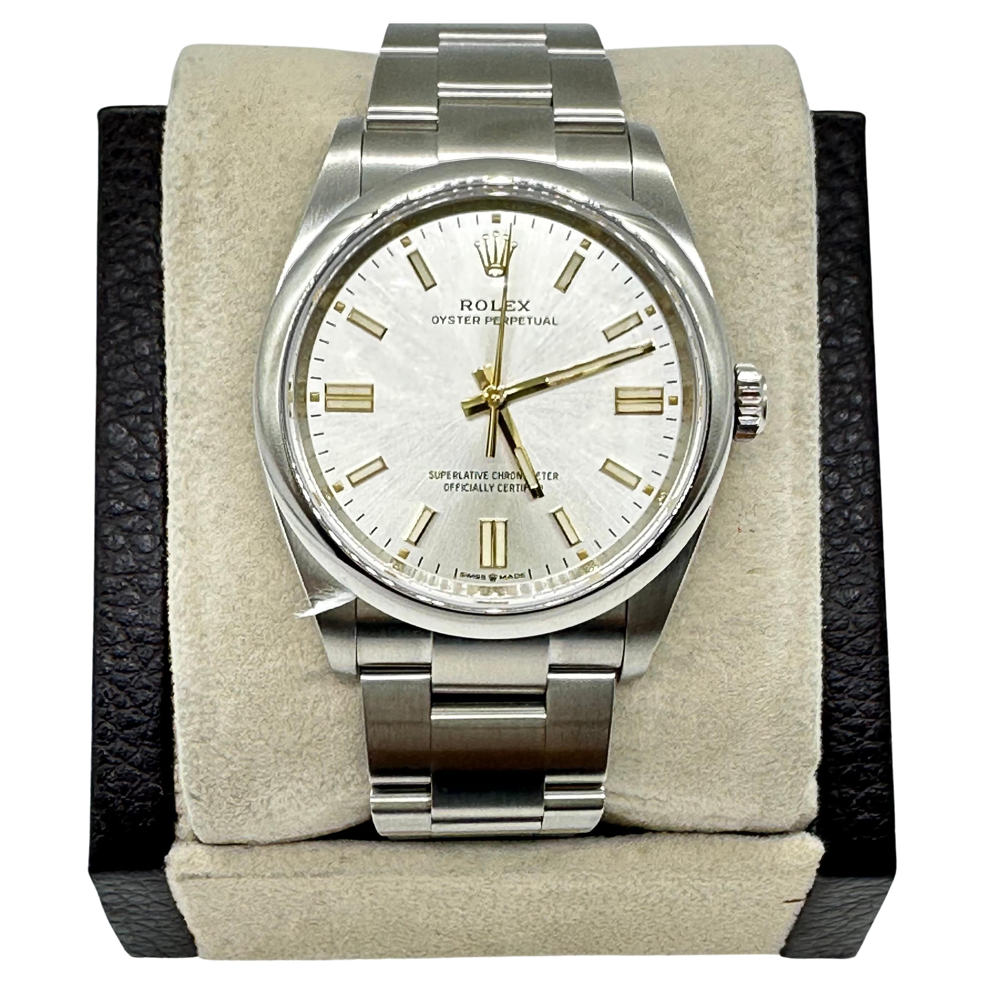 Rolex Oyster Perpetual 126000 36mm Silber Zifferblatt Edelstahl Box Papier 2022