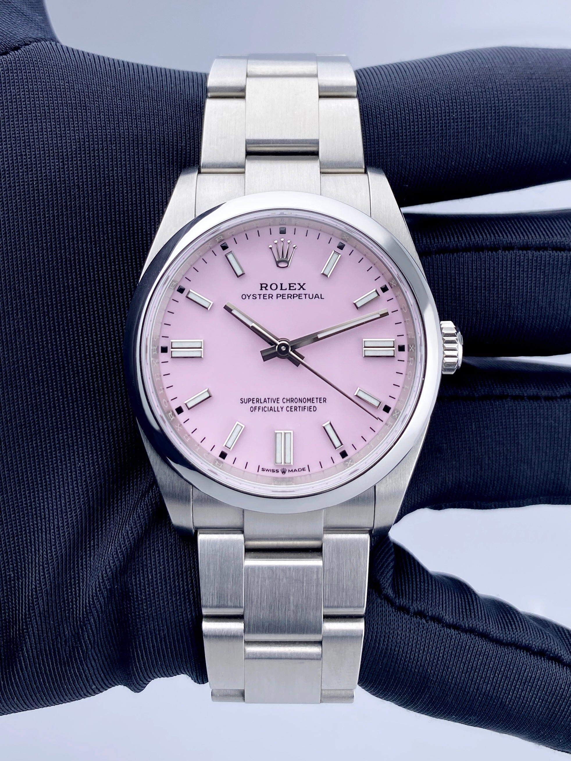Rolex Oyster Perpetual 126000 Rosa Zifferblatt Damenuhr Box Papiere im Zustand „Hervorragend“ im Angebot in Great Neck, NY