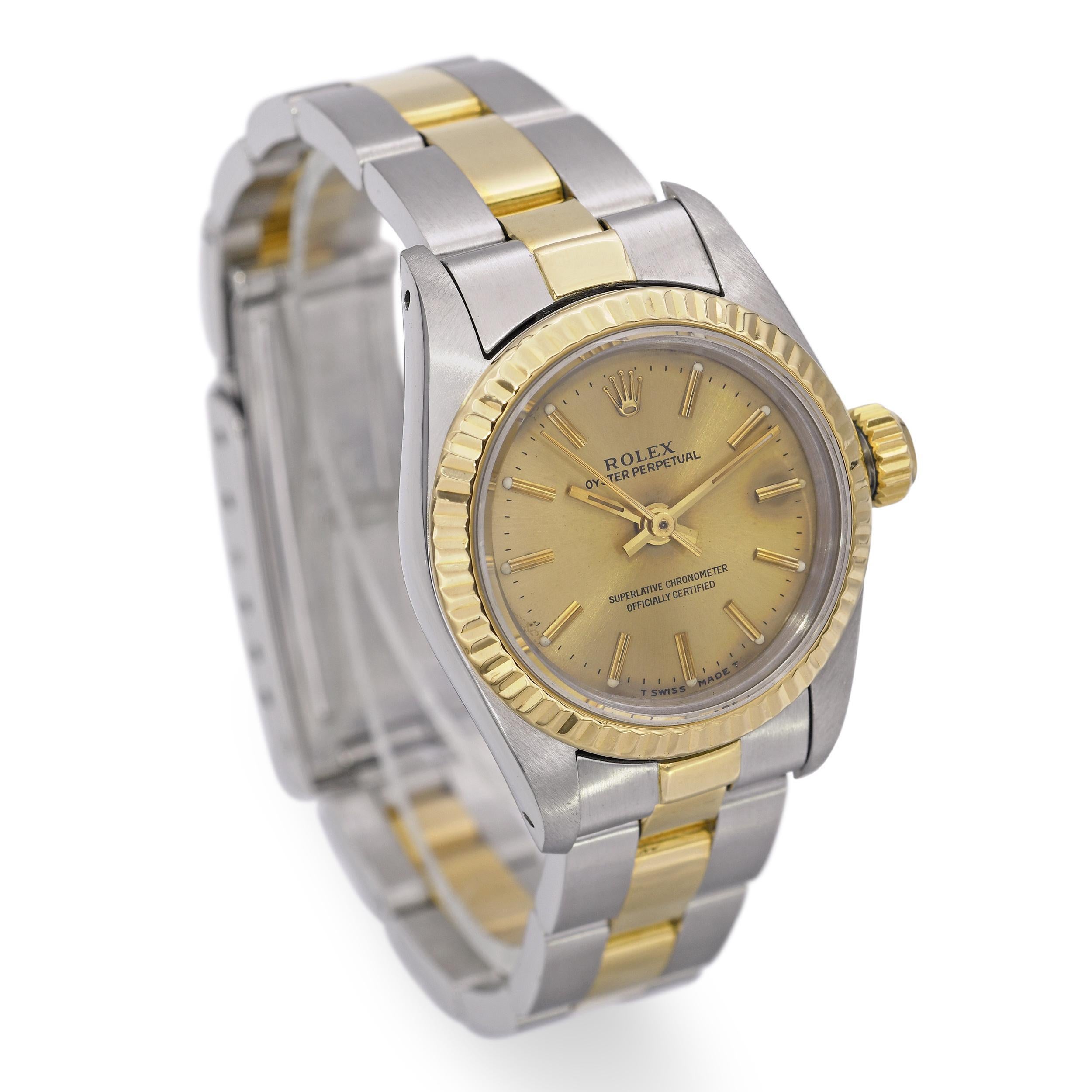 Reloj Rolex Oyster Perpetual 18k Oro/Acero Automático Mujer Ref 67193 en Bueno estado para la venta en New York, NY