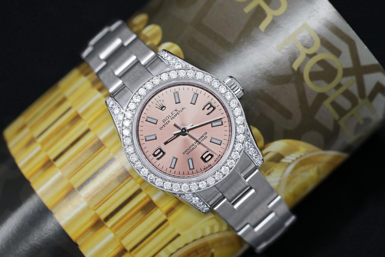 Taille ronde Rolex Montre Oyster Perpetual en acier inoxydable avec diamants, pour femmes  en vente