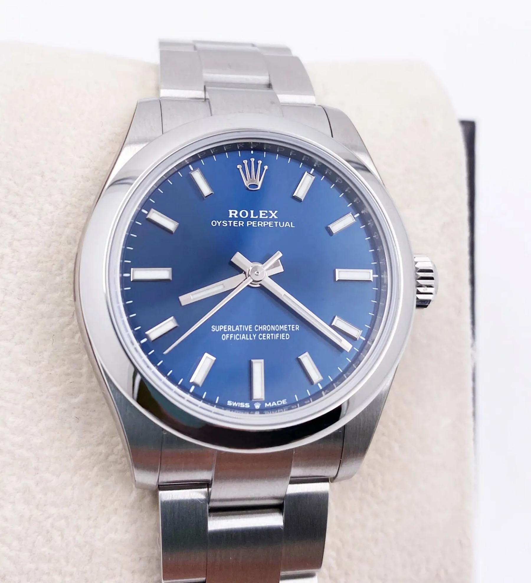 Rolex Oyster Perpetual 277200 Midsize 31mm Blue Dial Steel Box Paper Stickers In Excellent Condition For Sale In San Diego, CA