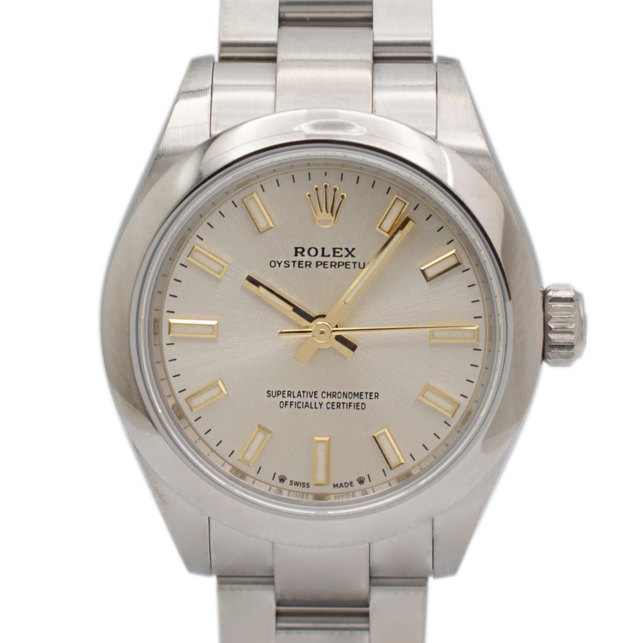 Brand: Rolex
Case Diameter: 28mm
Total Weight: 76.78 grams

Ladies stainless steel, Rolex Swiss watch. The 