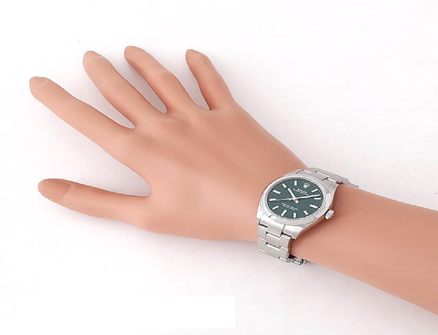 Women's Rolex Oyster Perpetual 31 277200, Green Dial, White Bar, Random - Ladies' Watch
