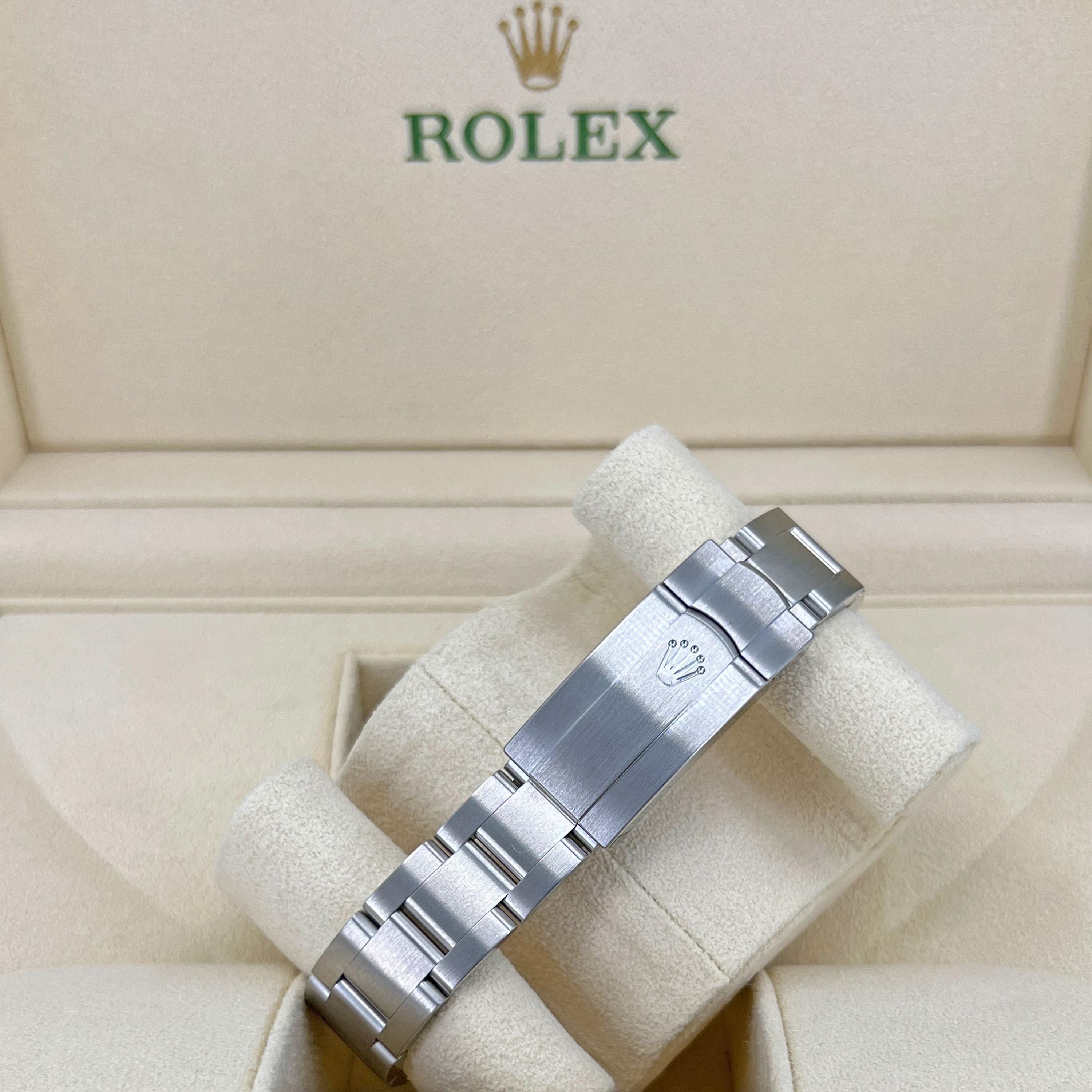 Rolex Oyster Perpetual 31 Silver Dial 277200 2022 Unworn Watch Complete For Sale 1