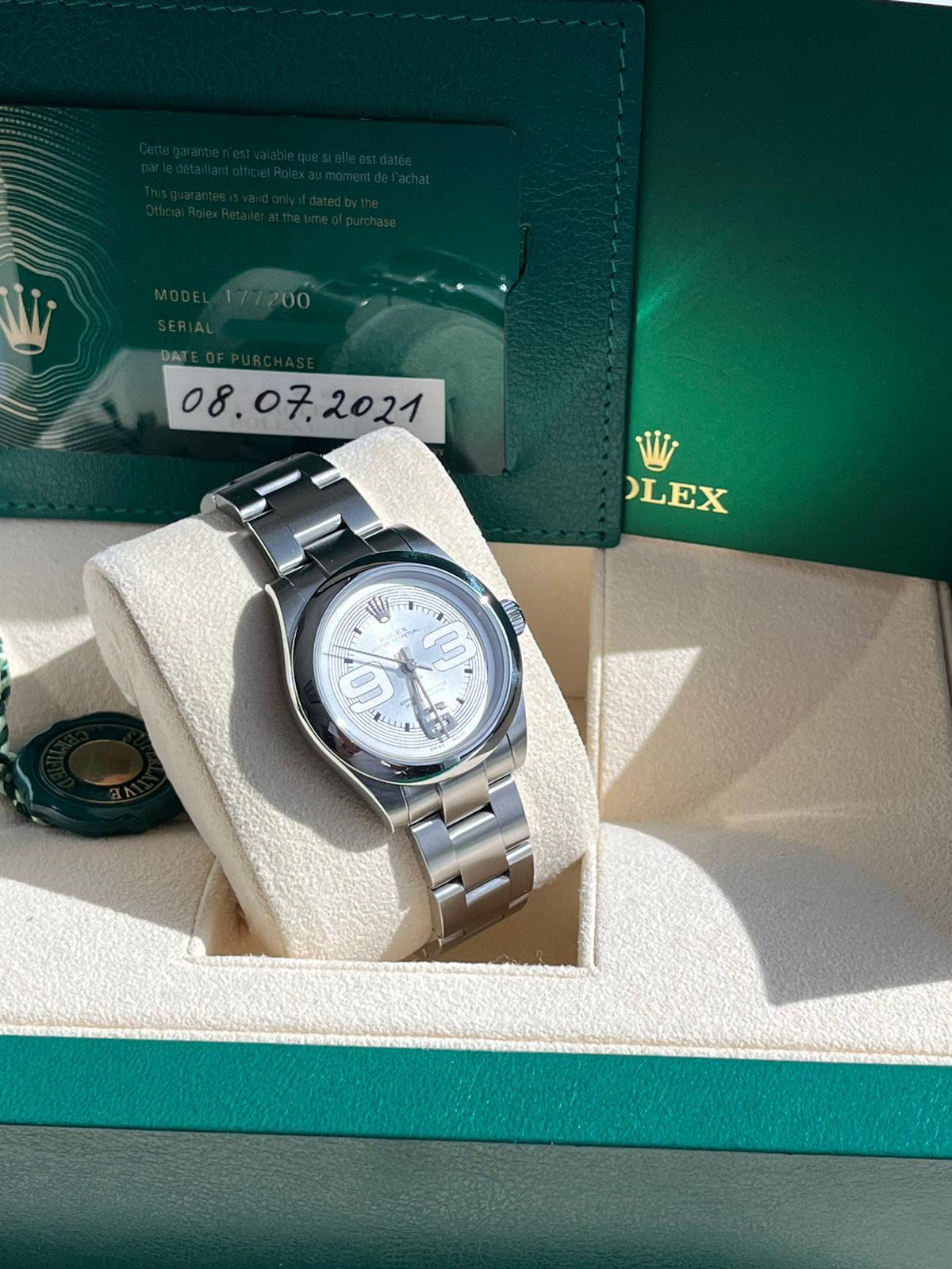 Rolex Oyster Perpetual 31mm Maxi Arabic Dial Automatic Montre pour femmes 177200 en vente 2