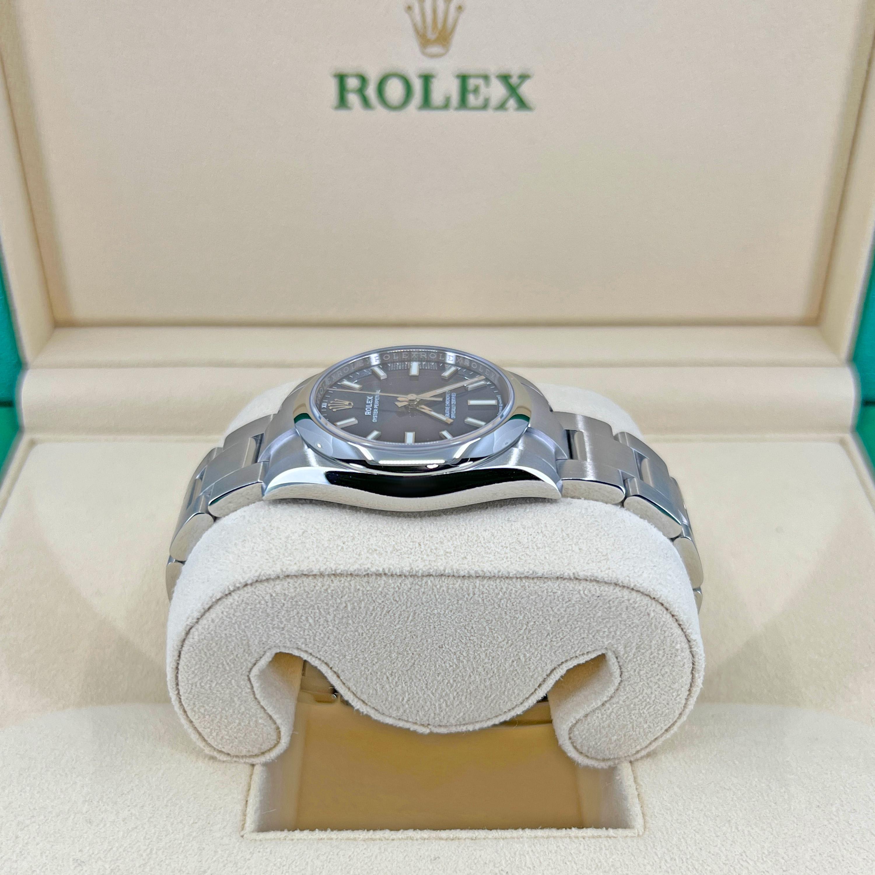 Women's Rolex Oyster Perpetual 34 mm 2022 Blue Dial 124200 Unworn Watch Complete For Sale