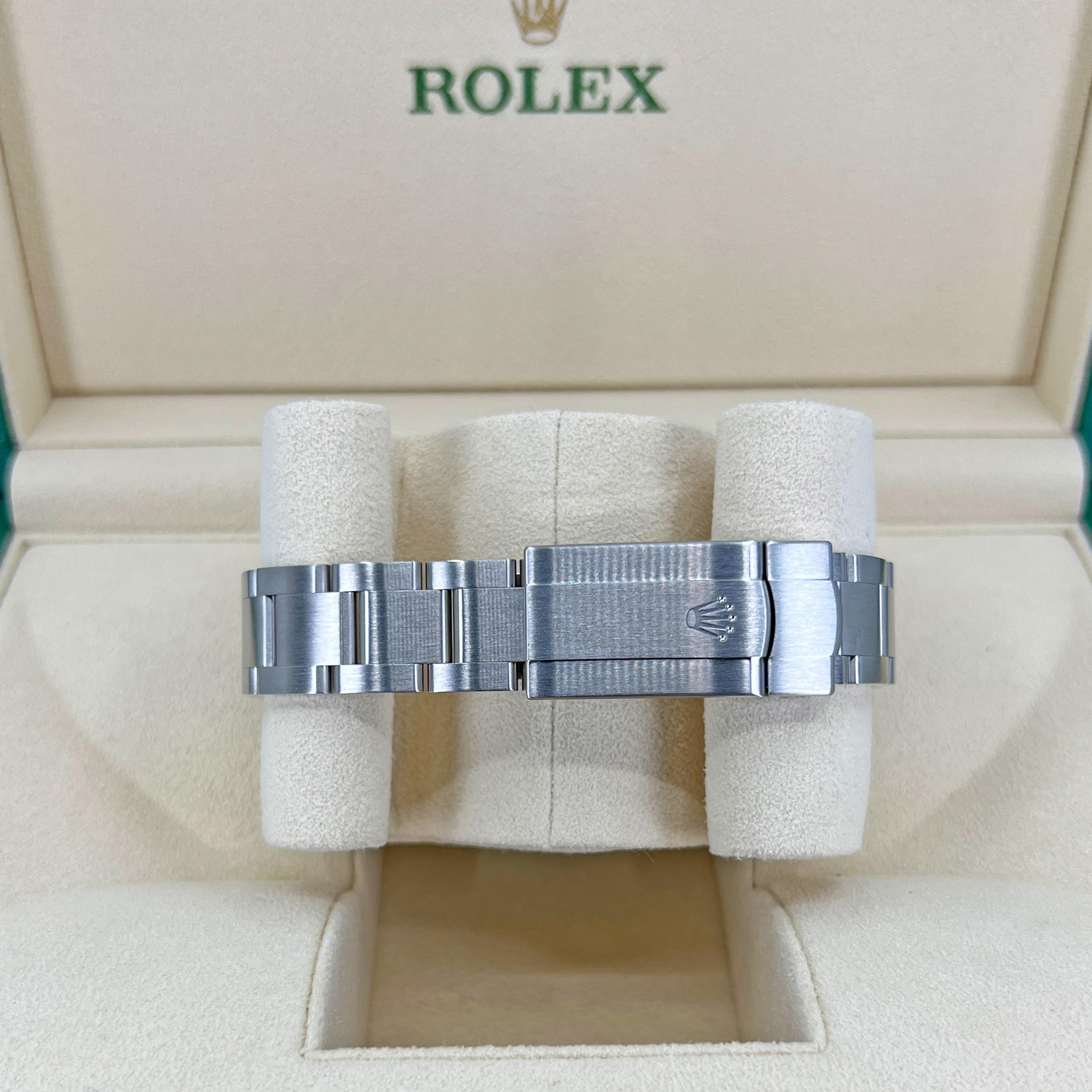 Rolex Oyster Perpetual 34 mm 2022 Blue Dial 124200 Unworn Watch Complete For Sale 1