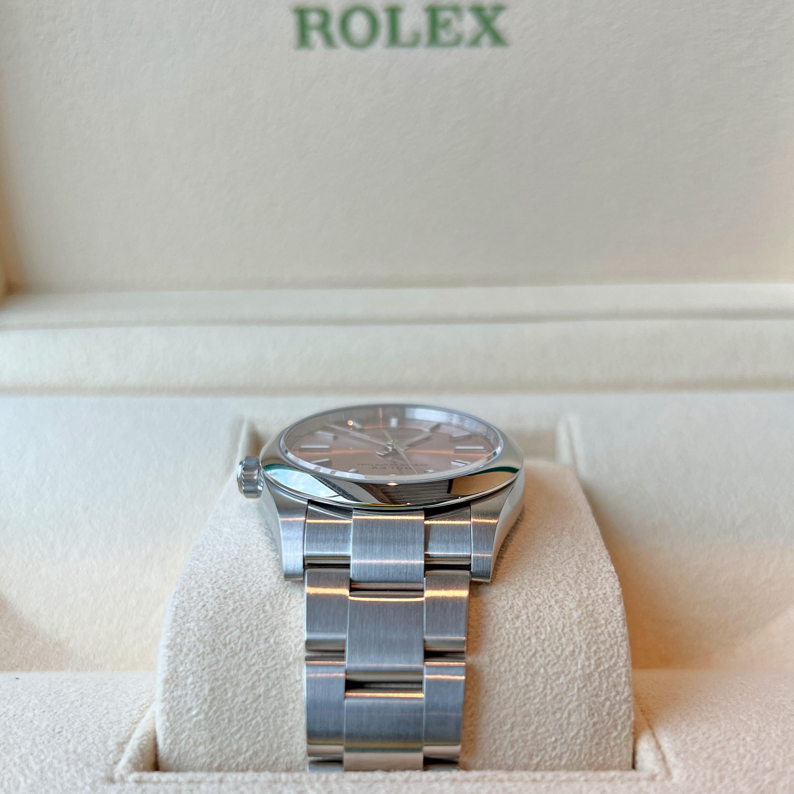 Rolex Oyster Perpetual 2022 Pink Dial 124200 Unworn  Watch Complete In New Condition For Sale In New York, NY