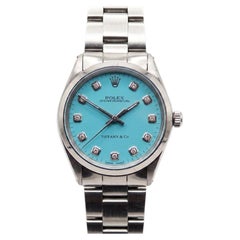 Reloj Rolex Oyster Perpetual de 34 mm, con esfera azul de Tiffany & Co. y caja de acero inoxidable. Pieza poco común