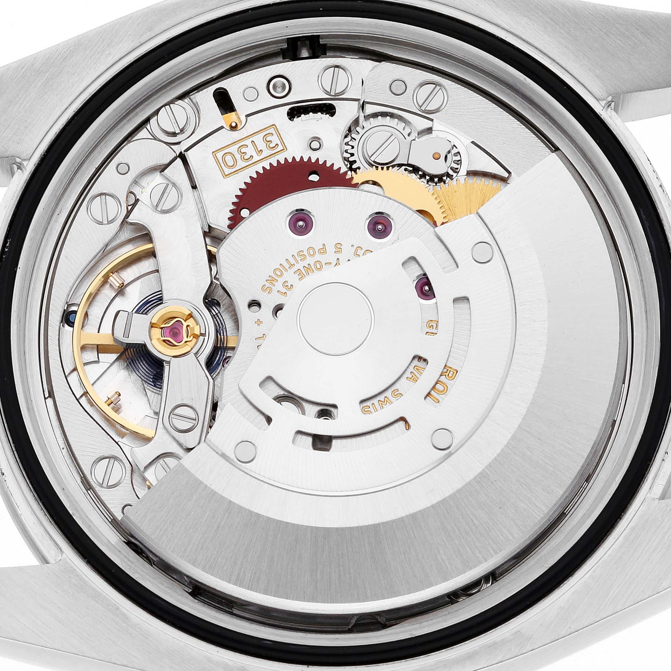 Rolex Oyster Perpetual 36mm avec cadran argenté pour hommes 116000 en vente 4