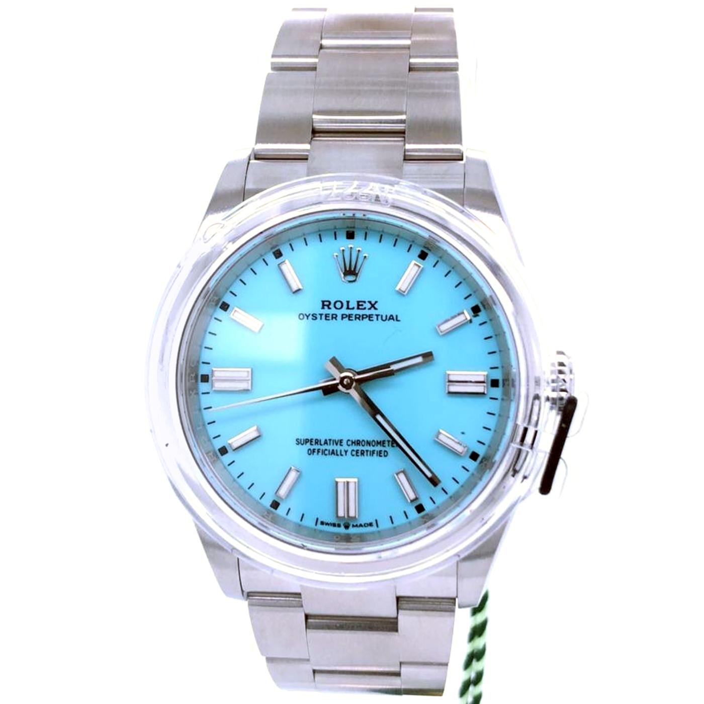 The Oyster Perpetual 36 with a turquoise blue dial and an Oyster bracelet. The aesthetics of the Oyster Perpetual models set them apart as symbols of universal and classic style. They embody timeless form and function, firmly rooted in the