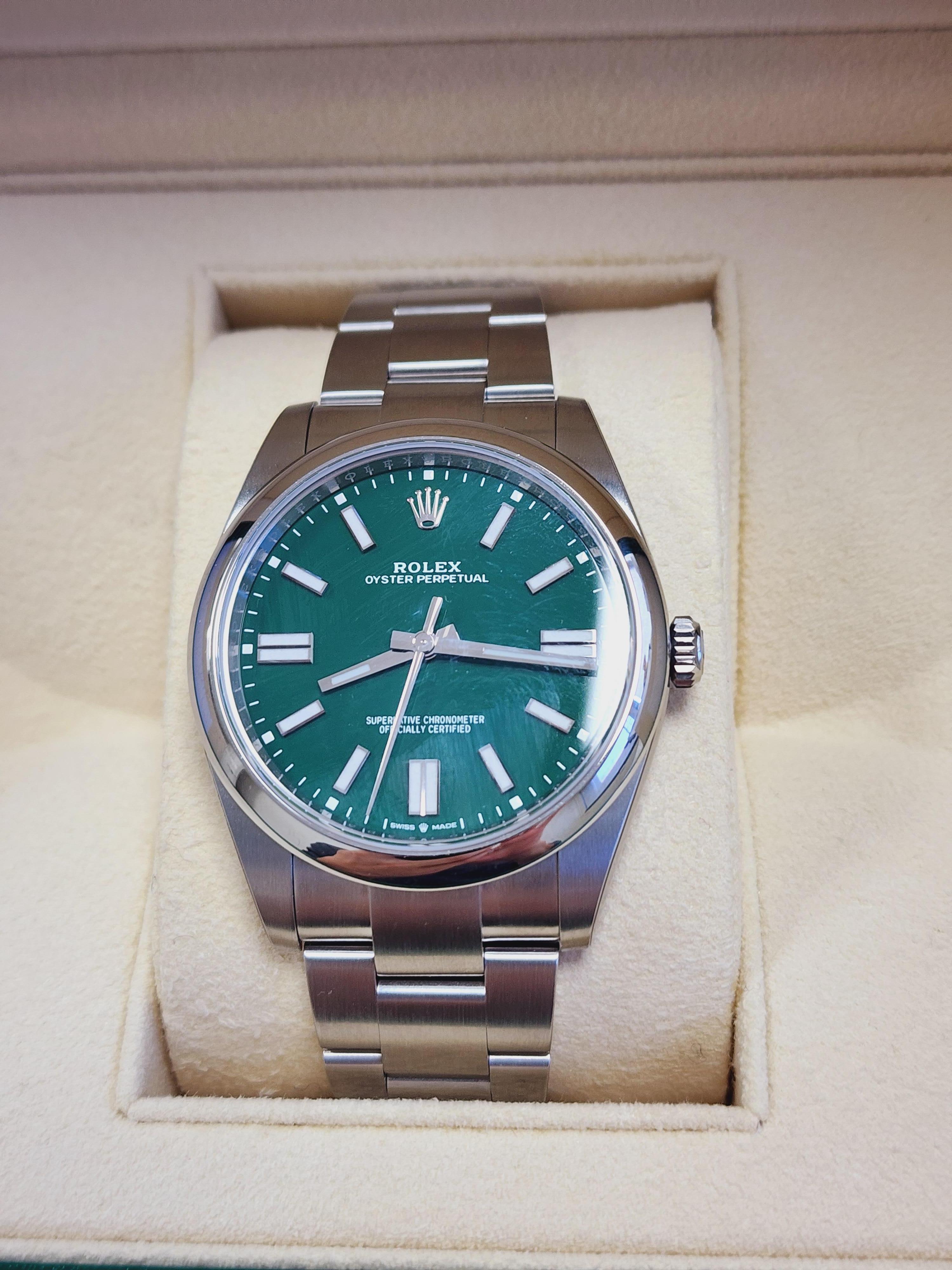Rolex Oyster Perpetual 41 Oystersteel Green Dial 1