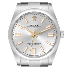 Rolex Montre Oyster Perpetual 41 en acier avec cadran argenté, pour hommes 124300, non portée