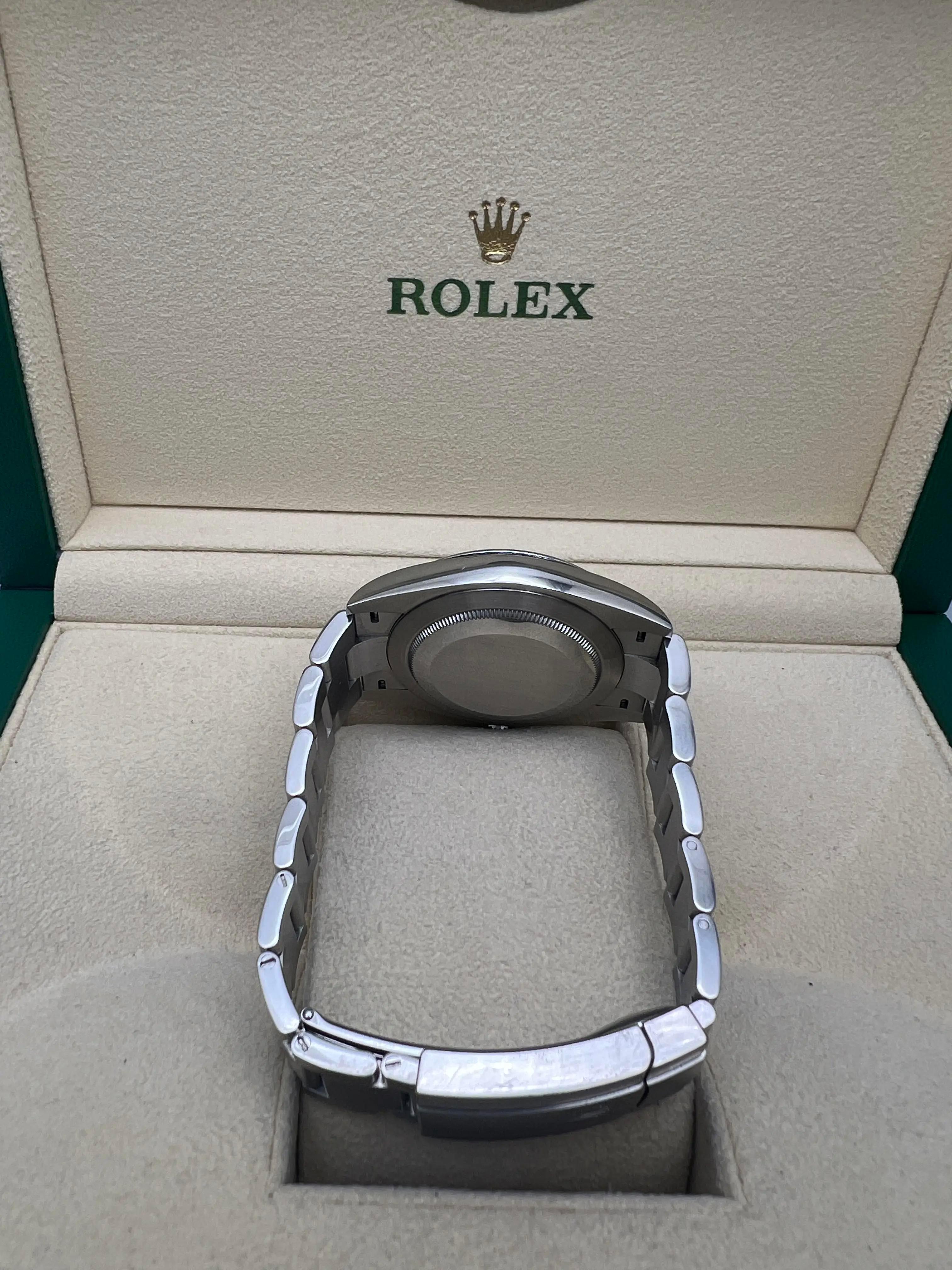 Rolex Oyster Perpetual 41mm 124300 Custom Pistazie Zifferblatt + Original Box Papiere im Angebot 7