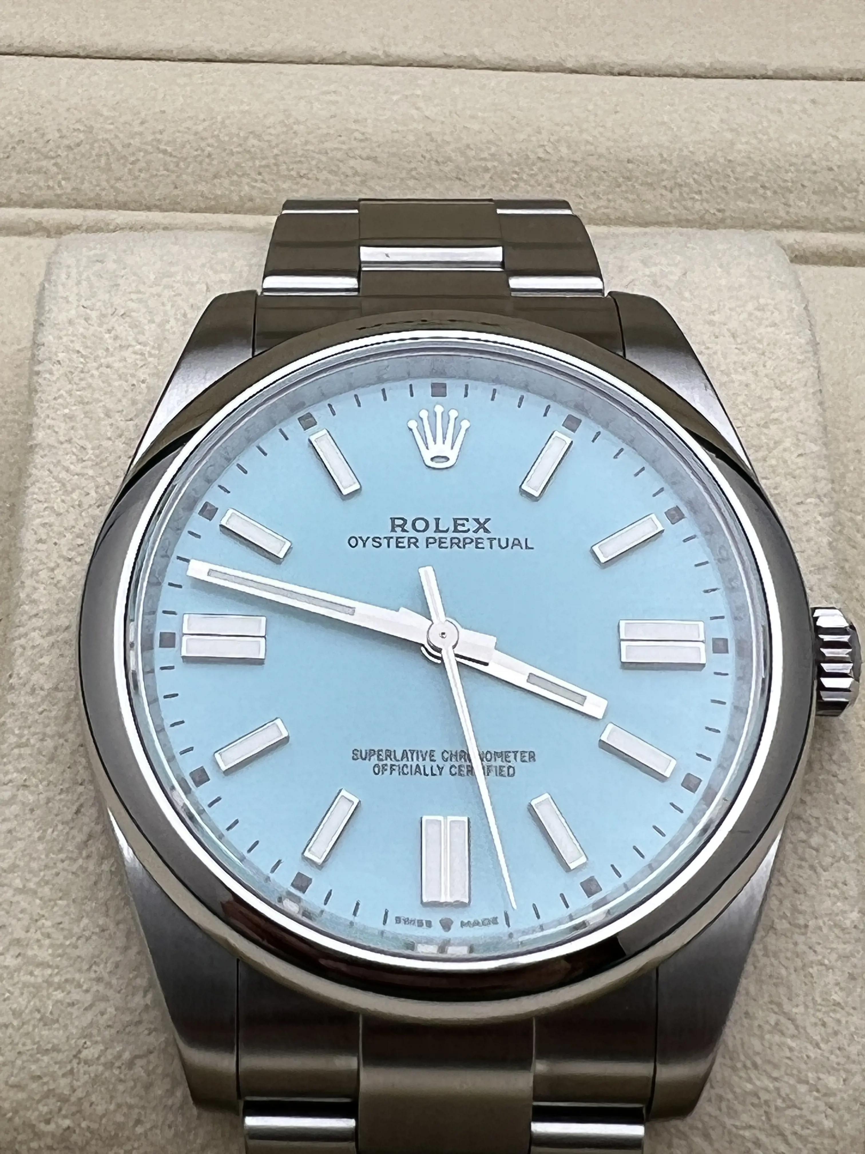 Rolex Oyster Perpetual 41mm 124300 Custom Türkis Zifferblatt Box & Papiere + Original im Zustand „Hervorragend“ im Angebot in New York, NY