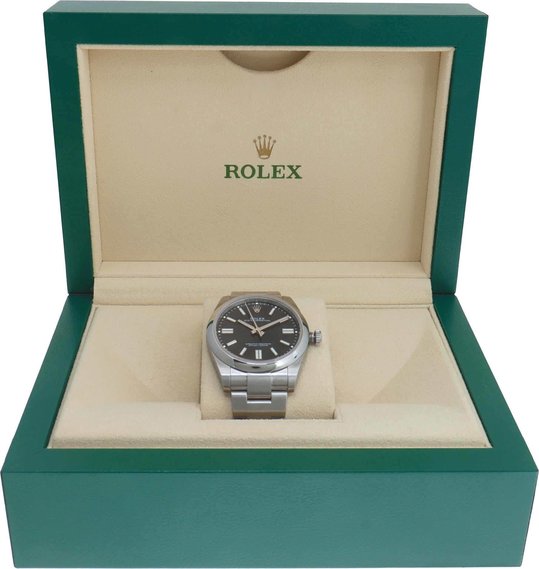 Rolex Oyster Perpetual 41mm 124300 2