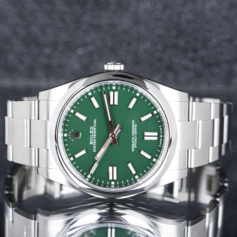 Rolex Oyster Perpetual 41mm Green Dial 124300 2