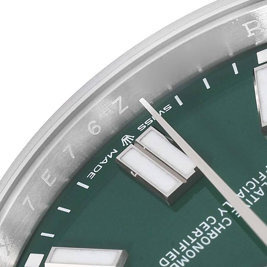 Rolex Oyster Perpetual Grünes Zifferblatt Stahl-Herrenuhr 124300 Ungetragen 3