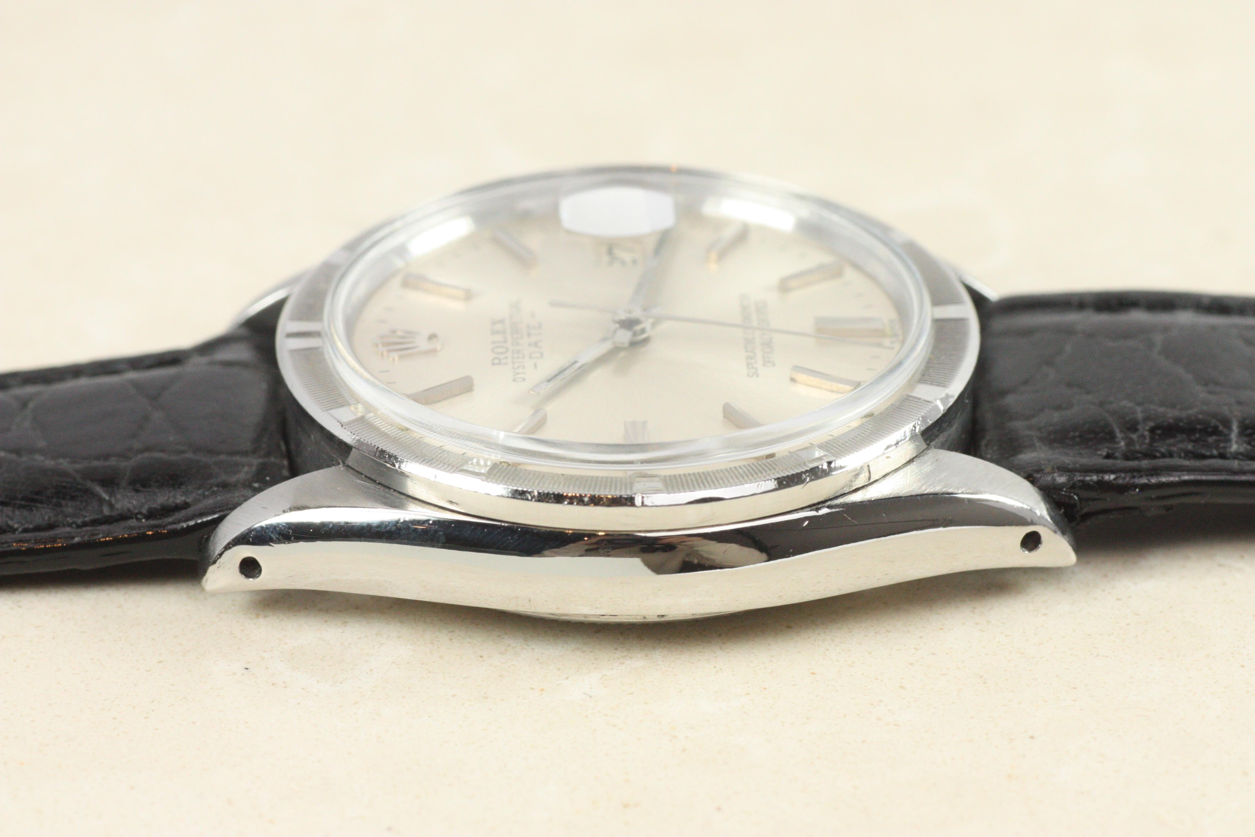 Rolex Oyster Perpetual Date 1501 Stainless Steel, Engine Turned Bezel c.1964 For Sale 2
