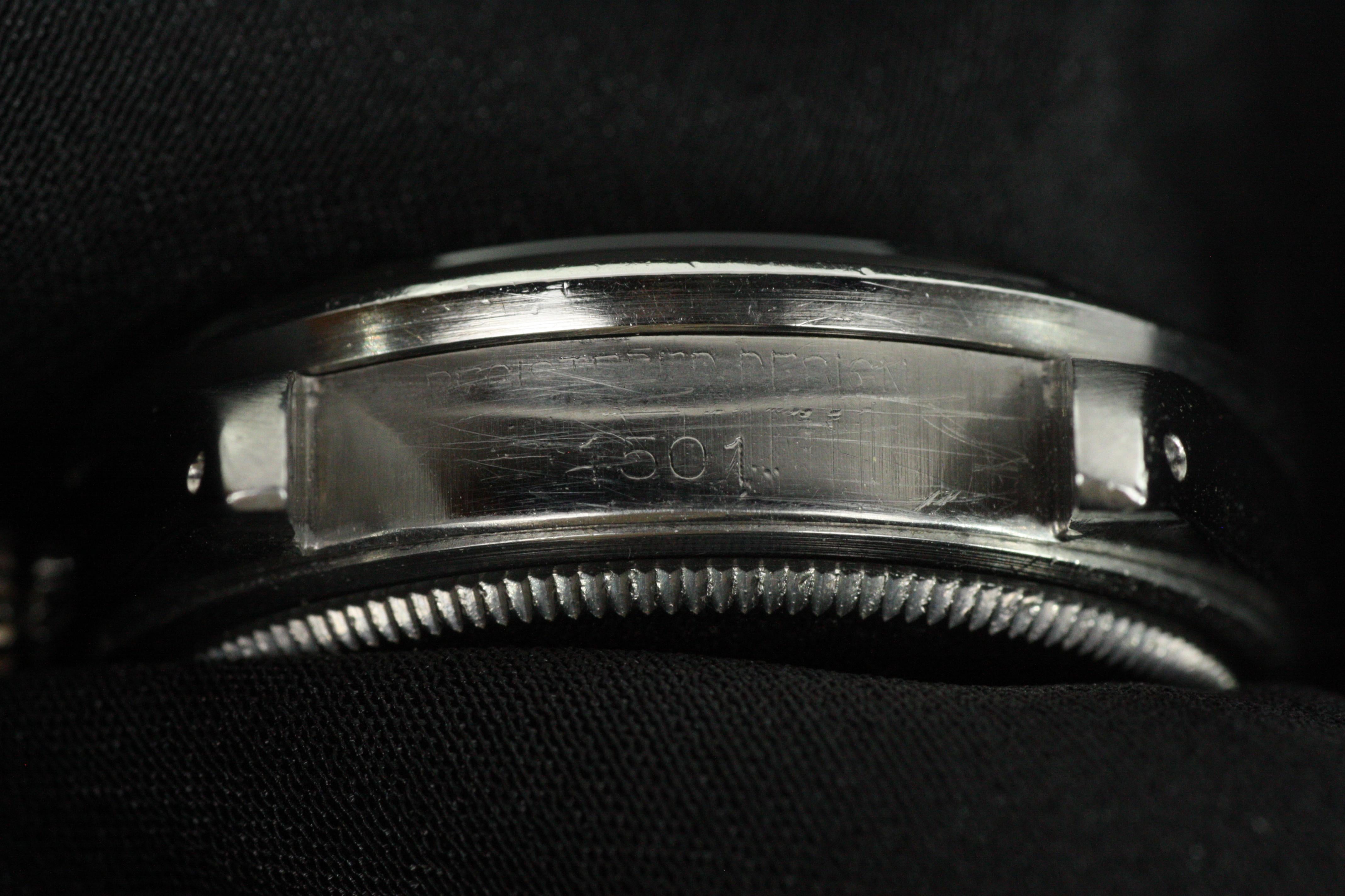Rolex Oyster Perpetual Date 1501 Stainless Steel, Engine Turned Bezel c.1964 For Sale 3