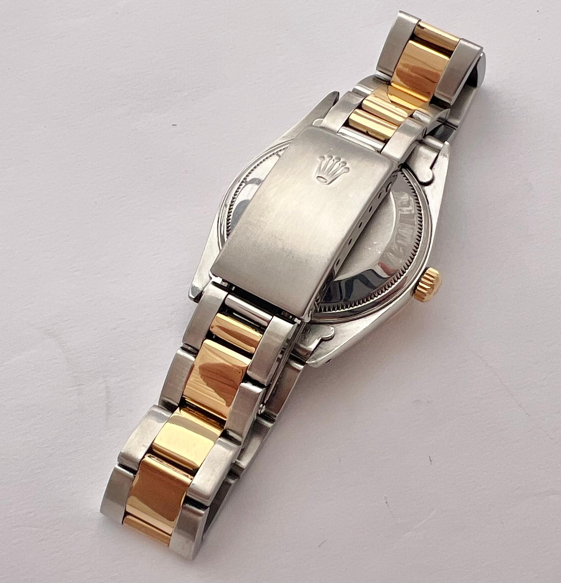 Rolex Oyster Perpetual Date 15223 Champagne Dial 18k Yellow Gold & Steel Watch   In Good Condition For Sale In Toronto, CA