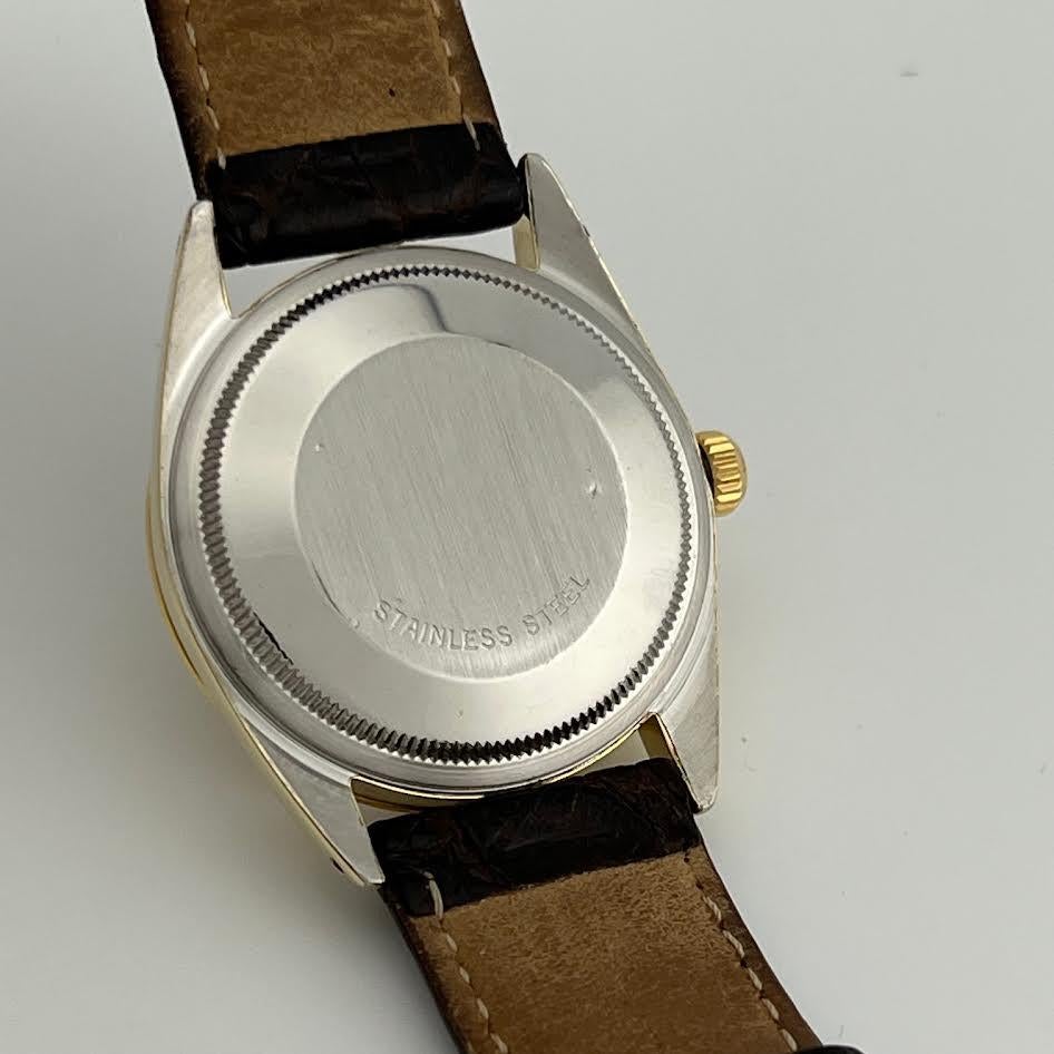 Rolex Oyster Perpetual Date 1550 34mm Champagner Zifferblatt 14k Gold Edelstahl im Zustand „Gut“ im Angebot in San Diego, CA