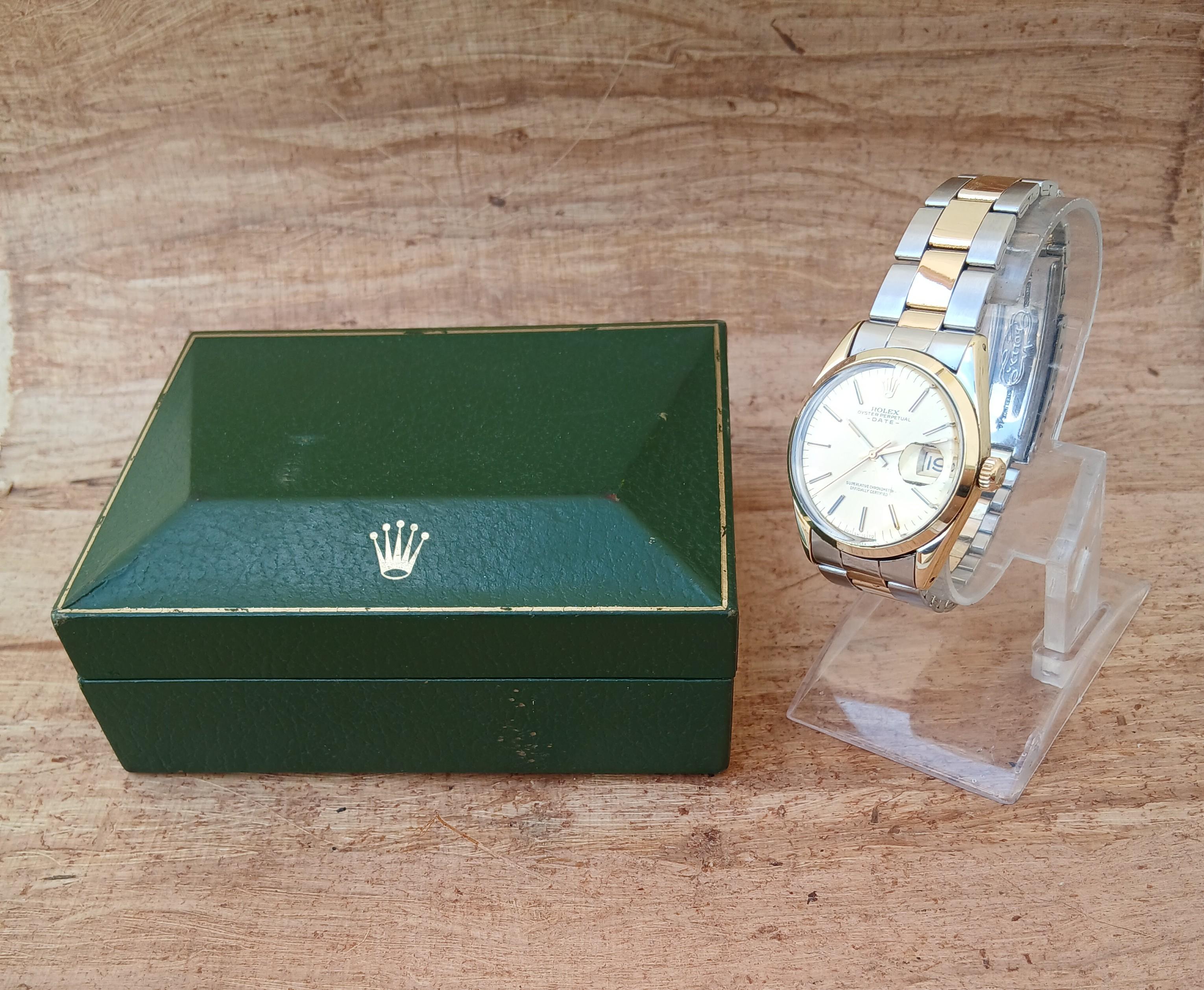 Rolex Oyster Perpetual Date 1550 Gold Shell 18K  Gold SS Two Tone Automatic In Good Condition In Toronto, CA