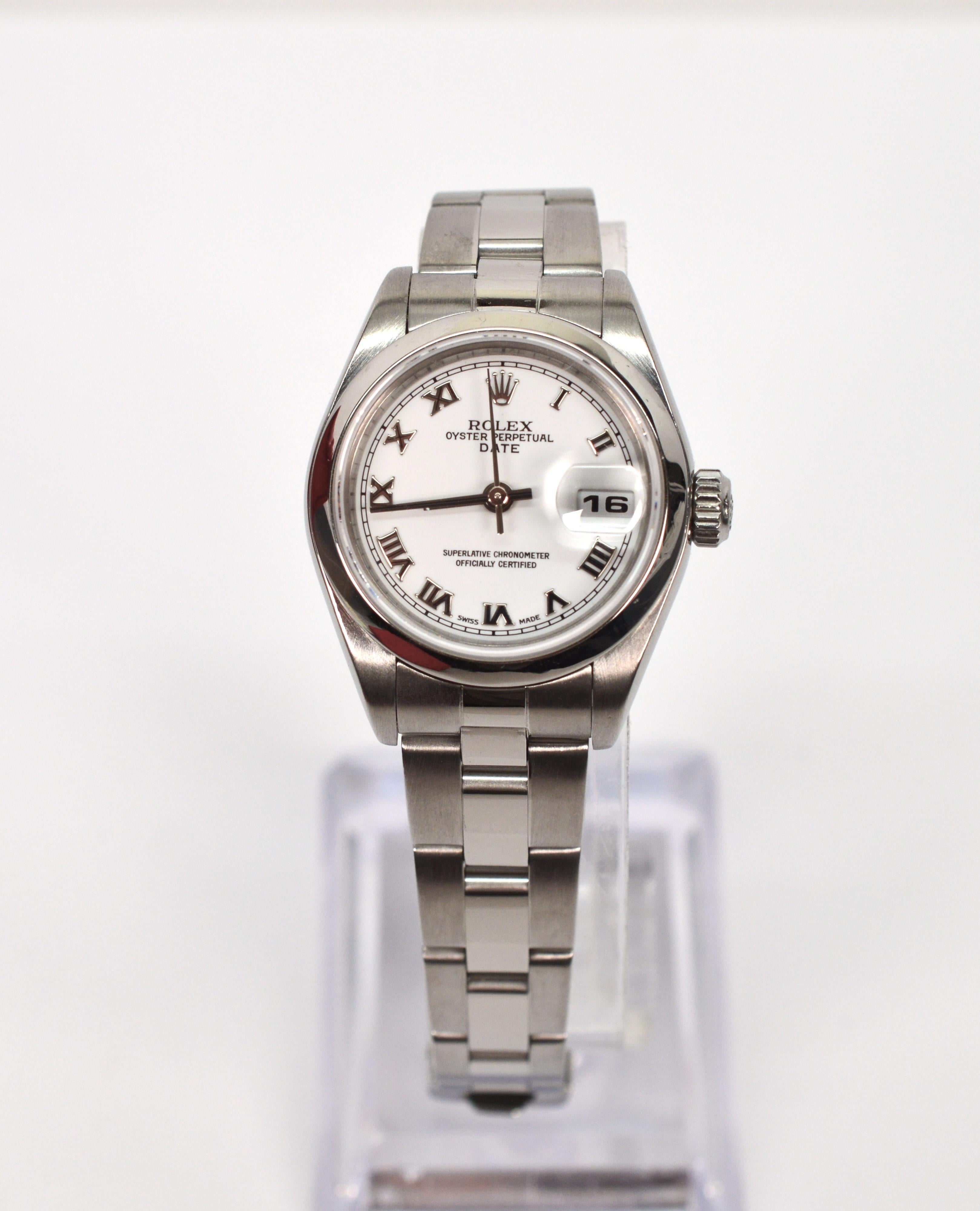 Rolex Oyster Perpetual Date 79160 Montre-bracelet pour femme en acier inoxydable en vente 3