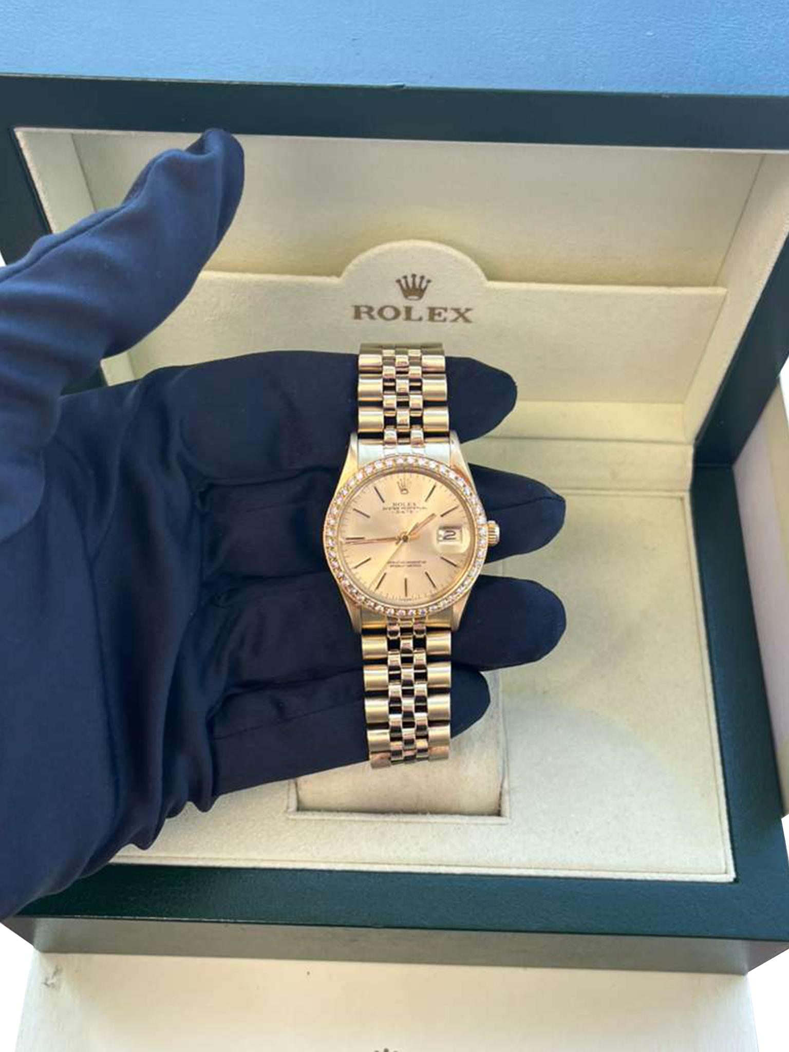 Rolex Oyster Perpetual Date Quadrante Champagne Lunetta di diamanti Orologio in oro giallo 15037 in vendita 11