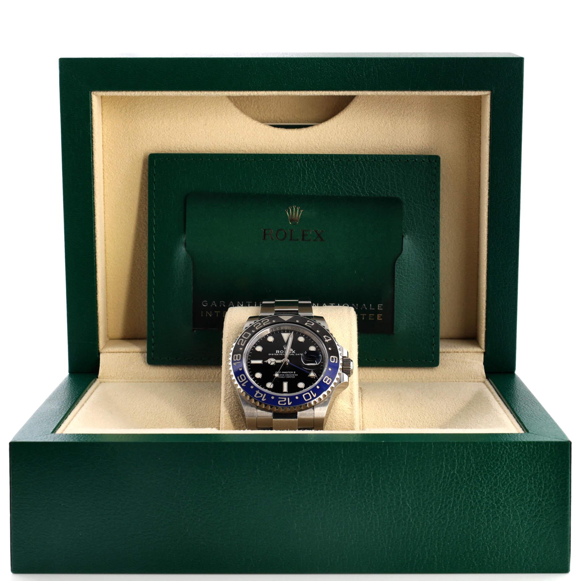 Condition: Great. Moderate scratches and wear throughout. Wear and scratches on case and bracelet.
Accessories: Warranty Card - Dated, Instruction Booklet, Box
Measurements: Case Size/Width: 40mm, Watch Height: 12mm, Band Width: 20mm, Wrist