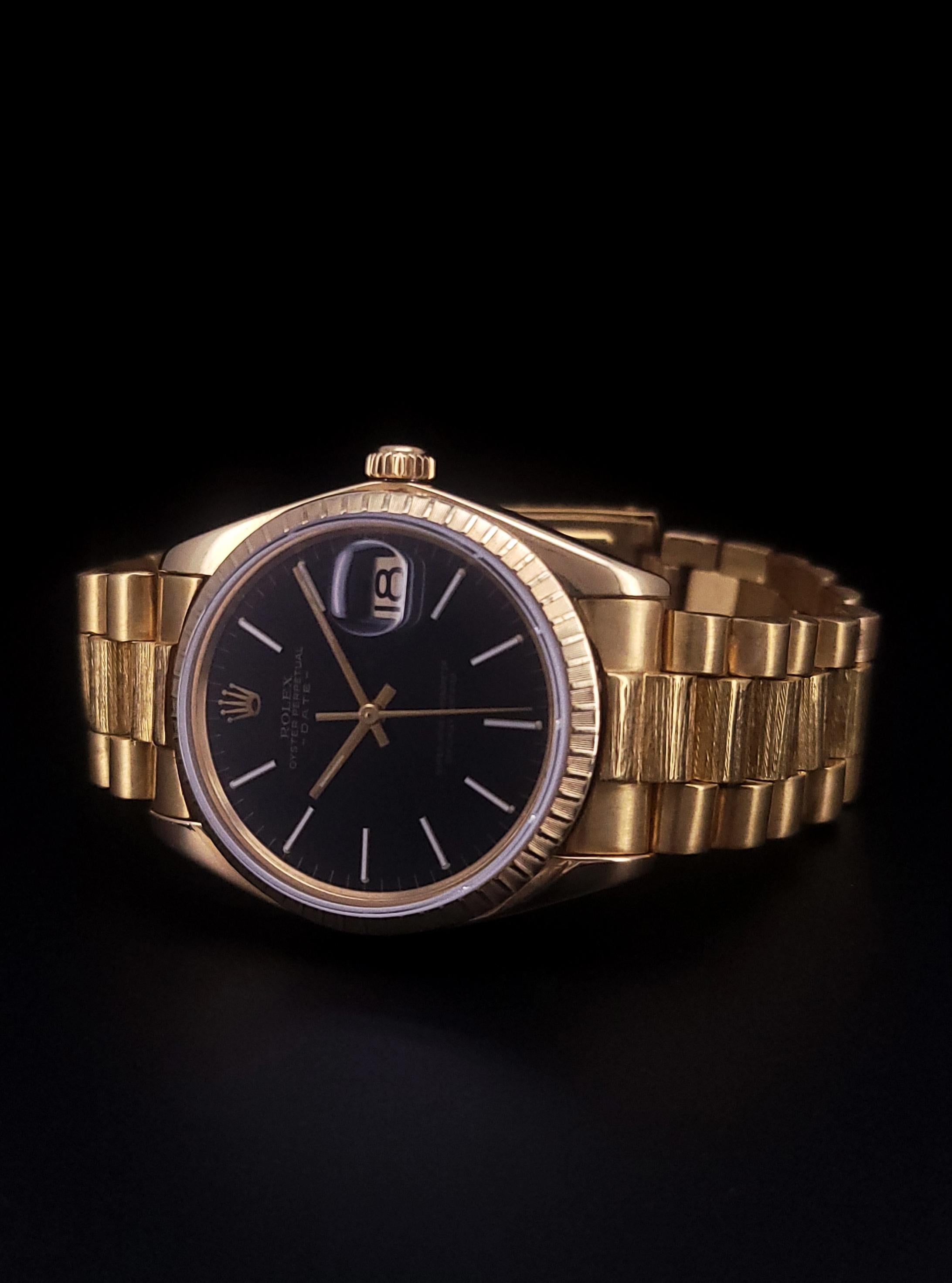 Reloj Rolex Oyster Perpetual Date Oro 34mm Acabado Corteza en Bueno estado para la venta en New York, NY