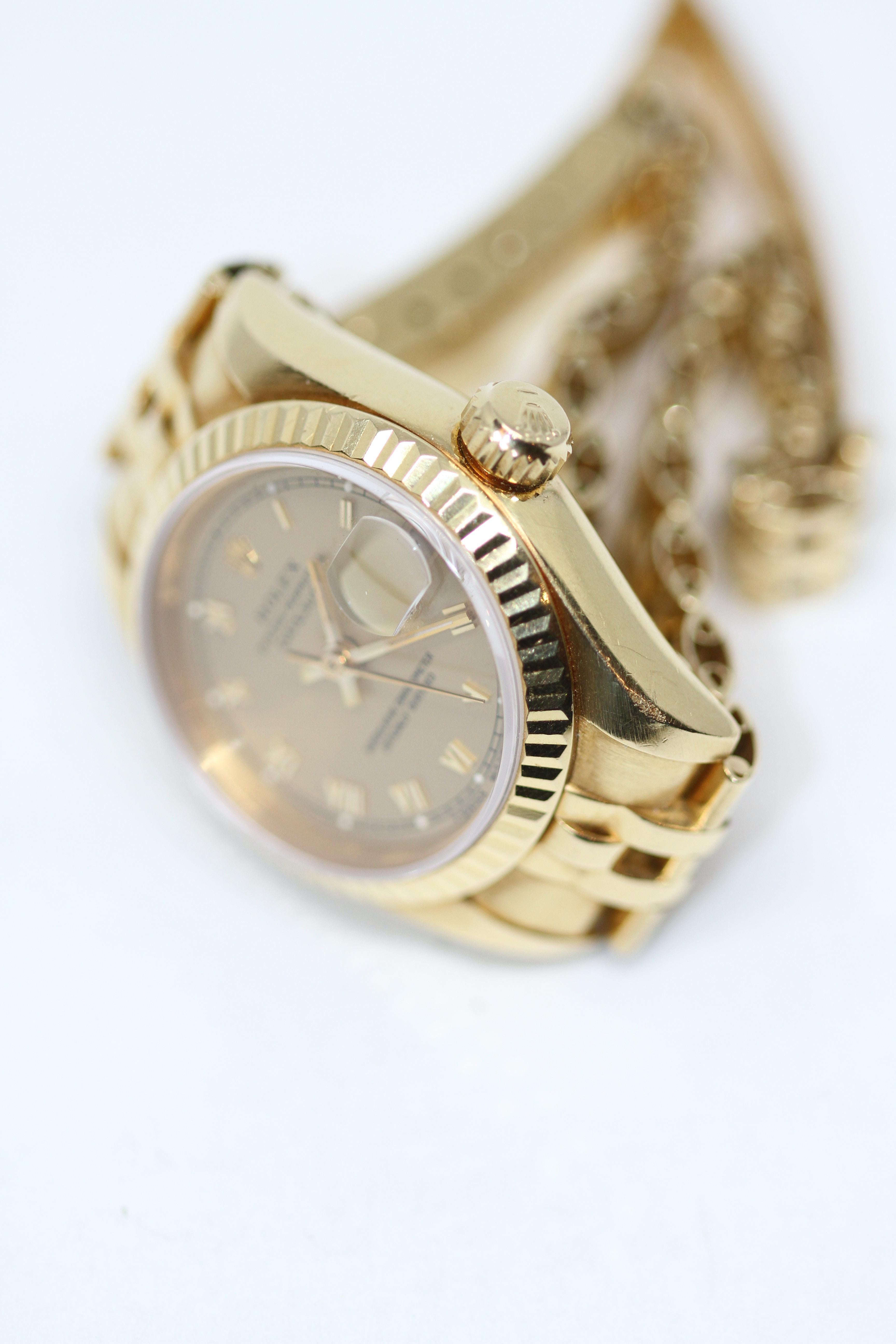 Rolex Oyster Perpetual Date Just Lady 18K Gold Watch 2