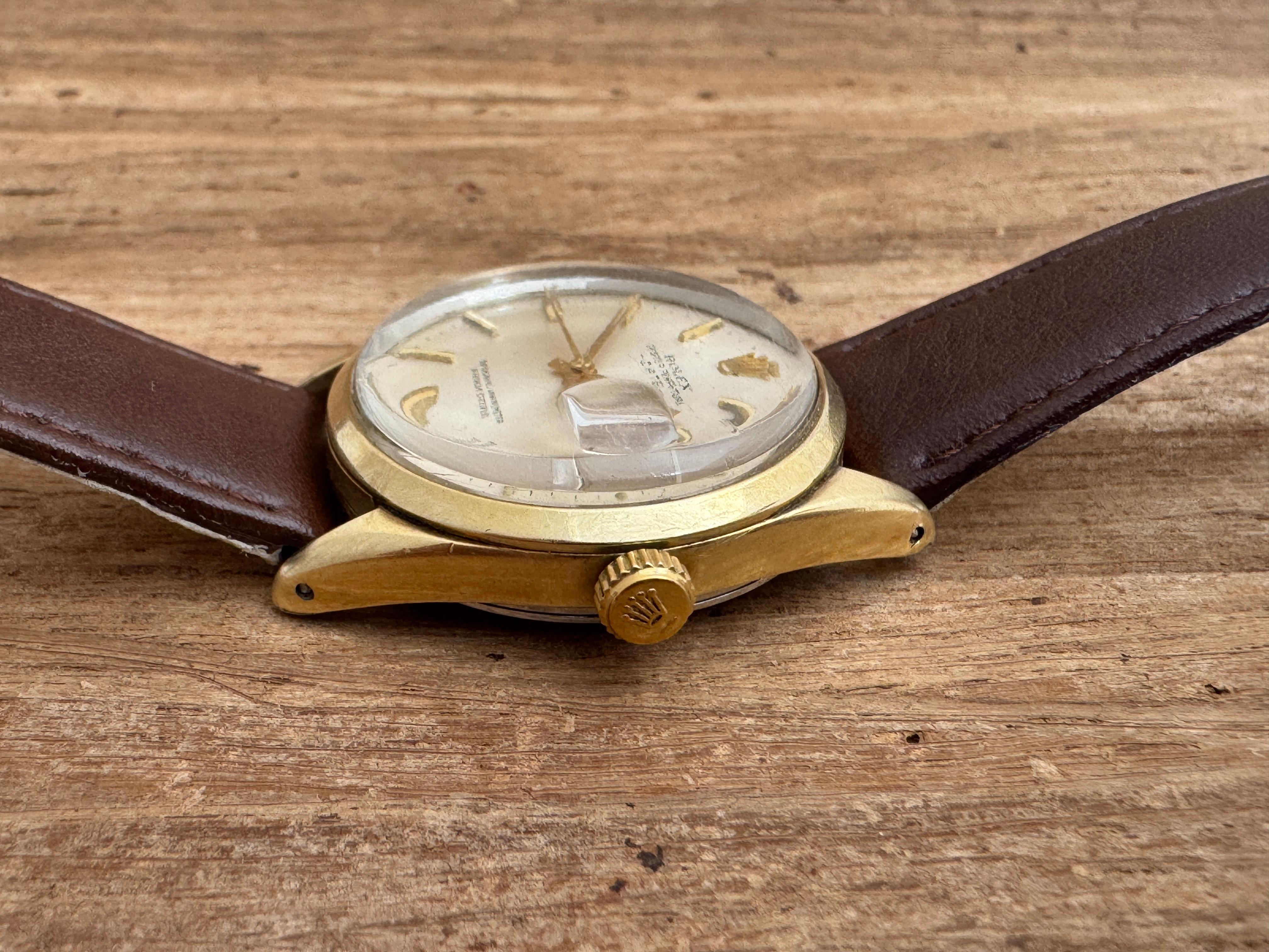 Rolex Oyster Perpetual Date Ref. 1550 Sunburst Zifferblatt Gold Muschelkappe 34mm Uhr 2