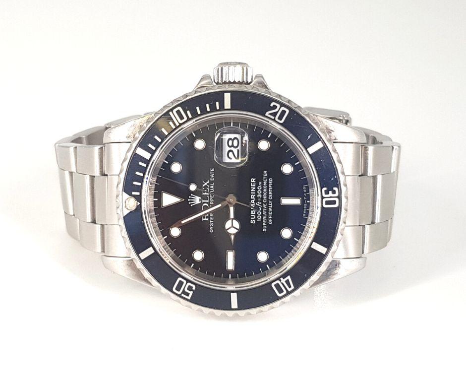 Oyster Perpetual Date Submariner von Rolex im Zustand „Relativ gut“ im Angebot in Cape Town, ZA