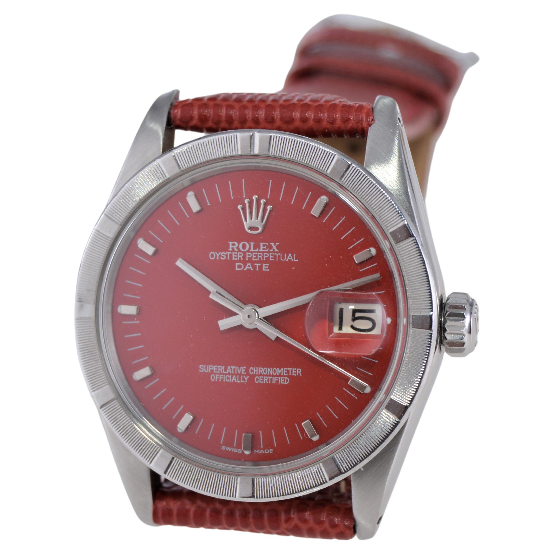 Rolex Montre Oyster Perpetual Date avec cadran rouge personnalisé, années 1960 Unisexe en vente