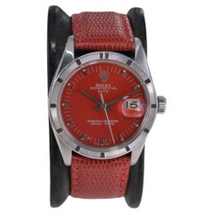 Rolex Montre Oyster Perpetual Date avec cadran rouge personnalisé, années 1960