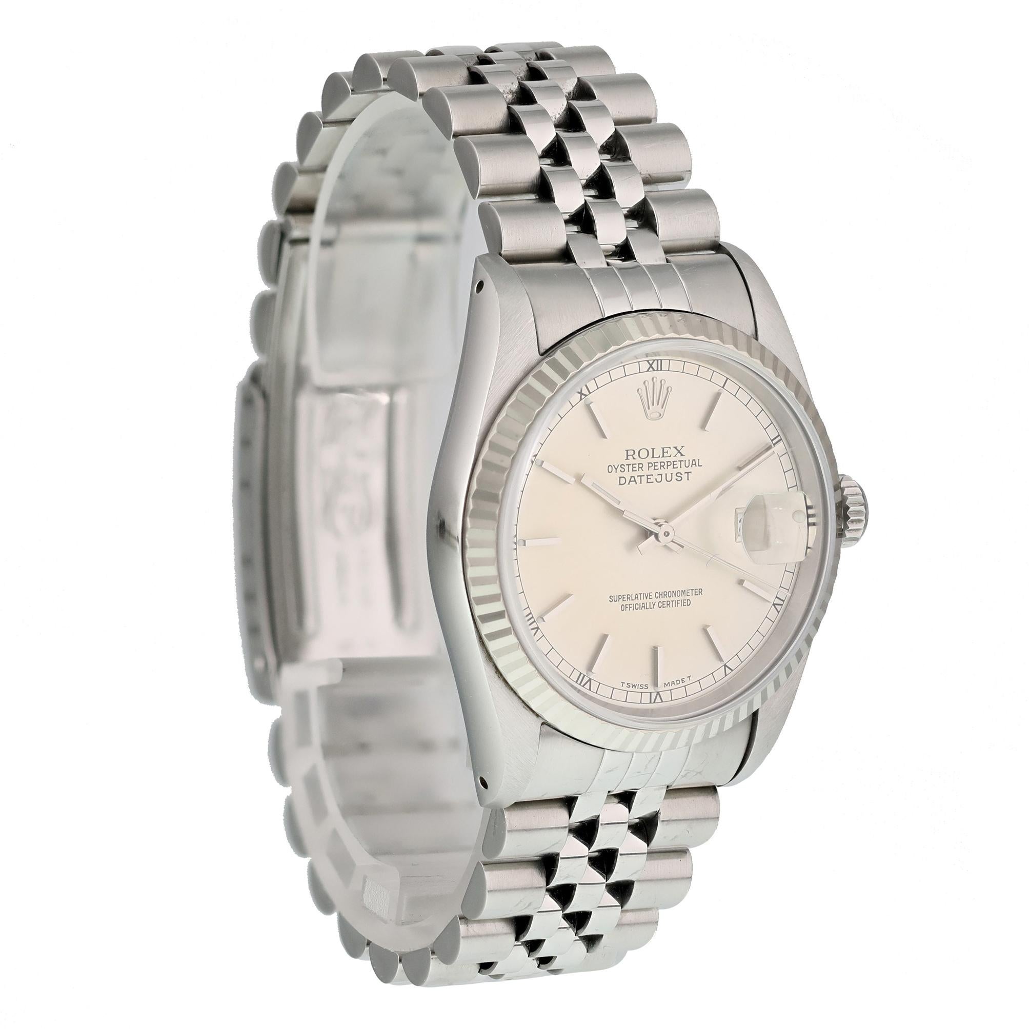 Rolex Oyster Perpetual Datejust 16014 Men's Watch In Excellent Condition For Sale In New York, NY