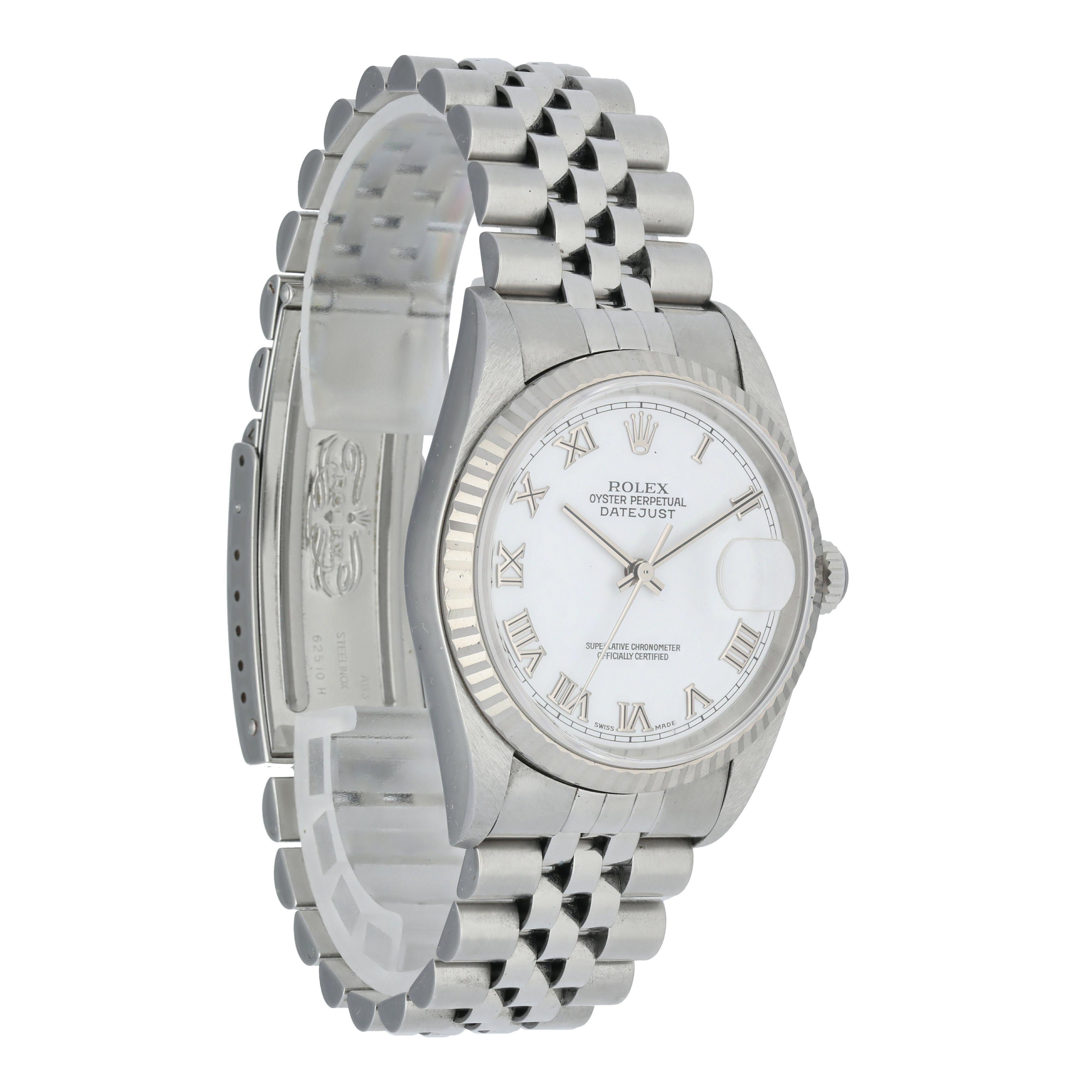 Rolex Oyster Perpetual Datejust 16234 Men's Watch In Excellent Condition For Sale In New York, NY