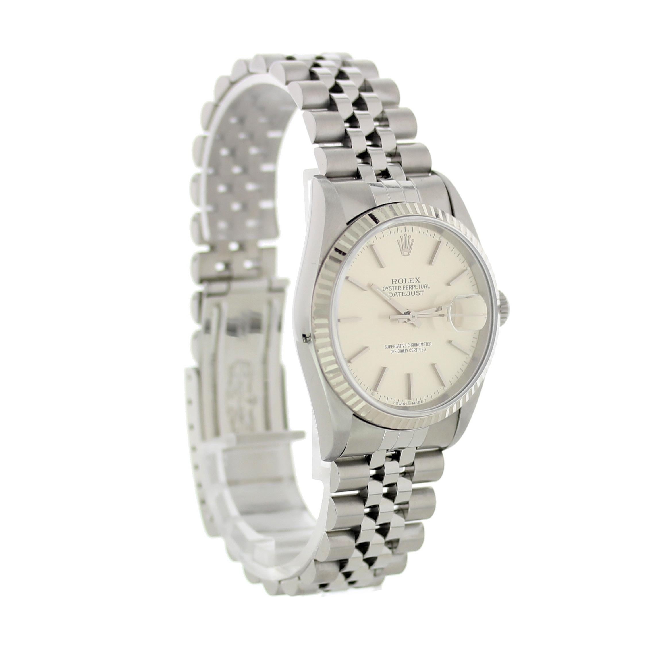 Rolex Oyster Perpetual Datejust 16234 Men's Watch In Excellent Condition For Sale In New York, NY