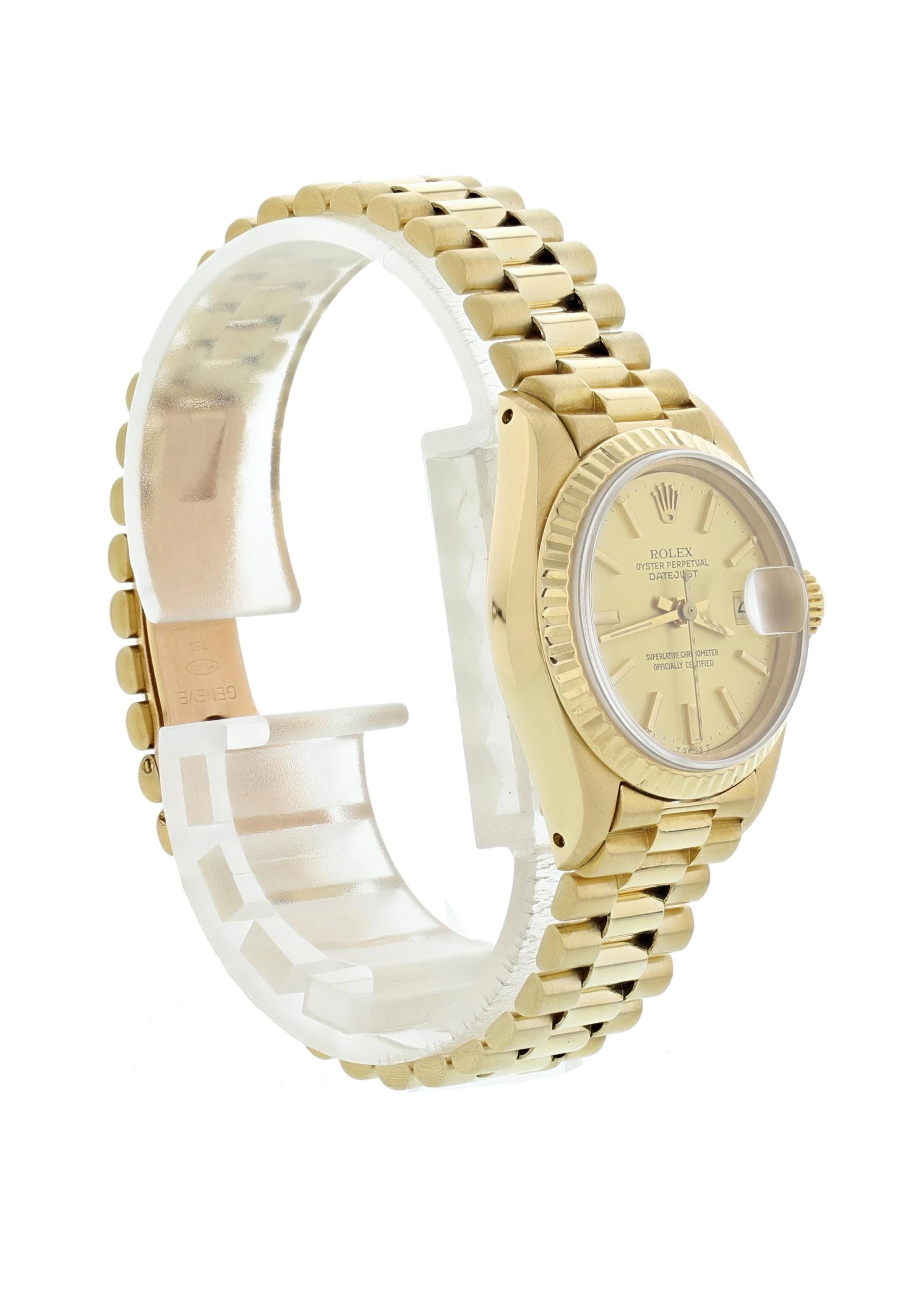 Rolex Oyster Perpetual Datejust 6917 18 Karat Yellow Gold Ladies Watch In Excellent Condition In New York, NY