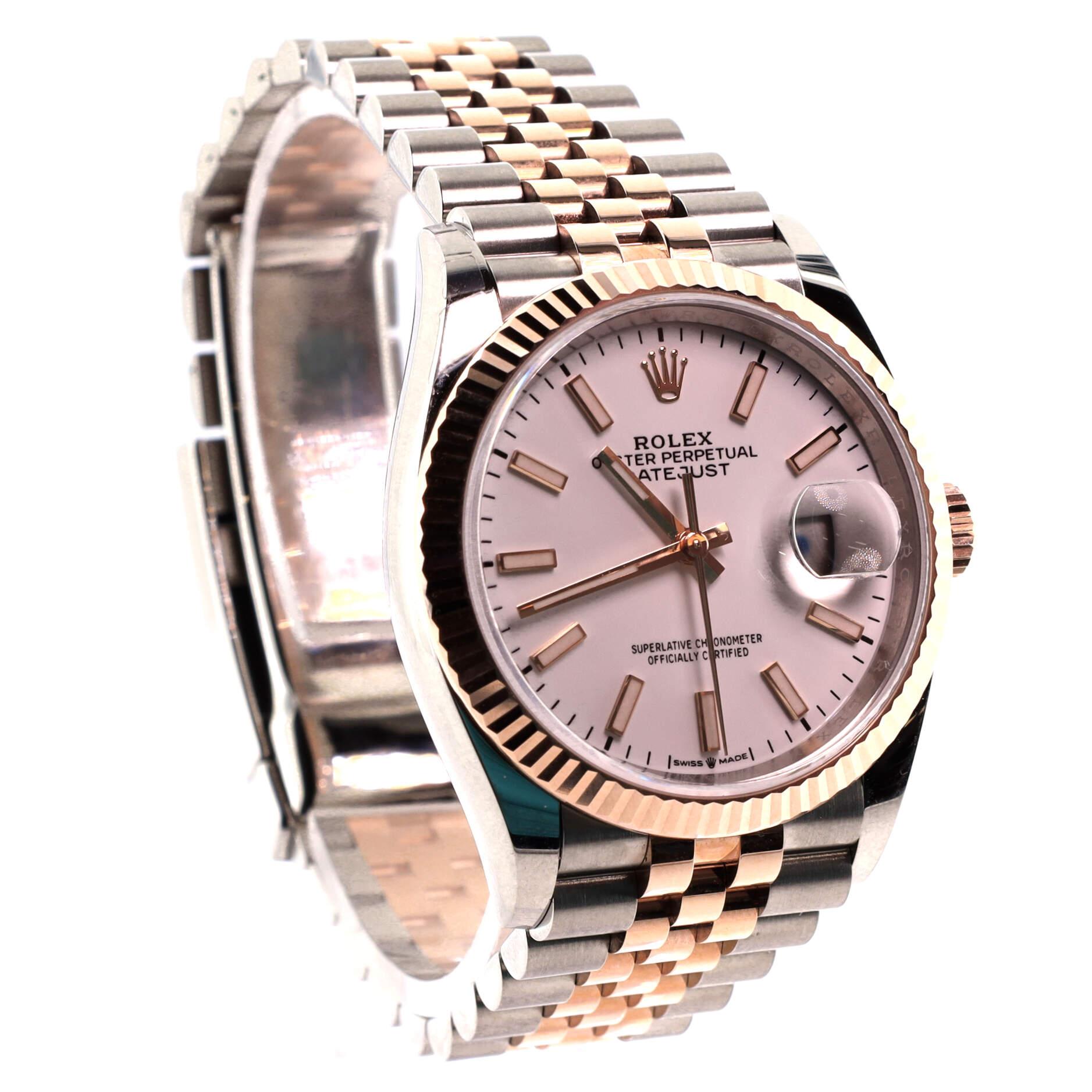 Rolex Oyster Perpetual Datejust Automatikuhr aus Edelstahl und Roségold im Zustand „Gut“ in New York, NY