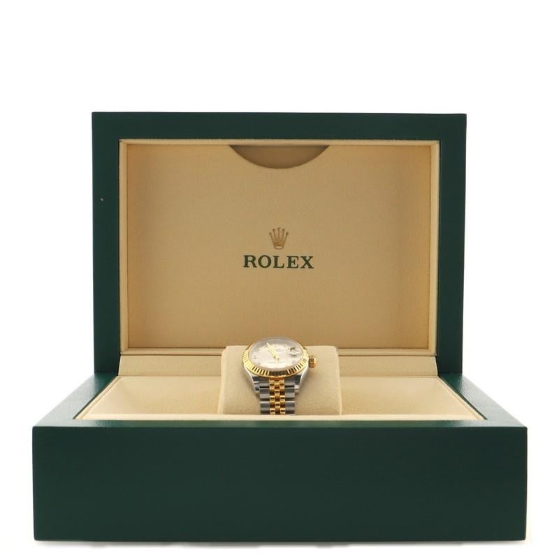 Condition: Very good. Moderate wear throughout. Wear and scratches on case and bracelet.
Accessories: Warranty Card - Dated, Box
Measurements: Case Size/Width: 28mm, Watch Height: 11mm, Band Width: 14mm, Wrist circumference: 6.0