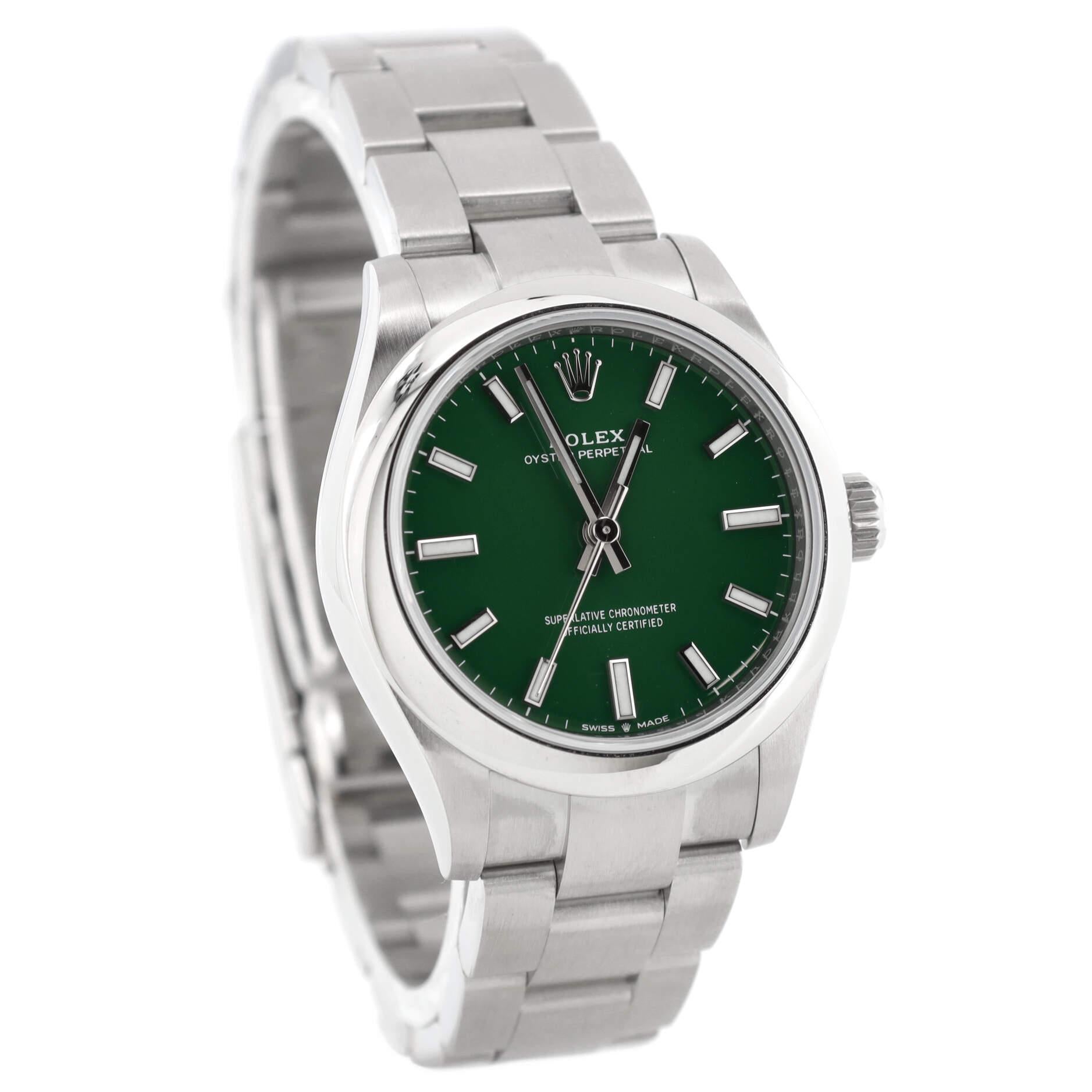 Rolex Oyster Perpetual Green Automatic Watch Stainless Steel 31 In Good Condition In New York, NY