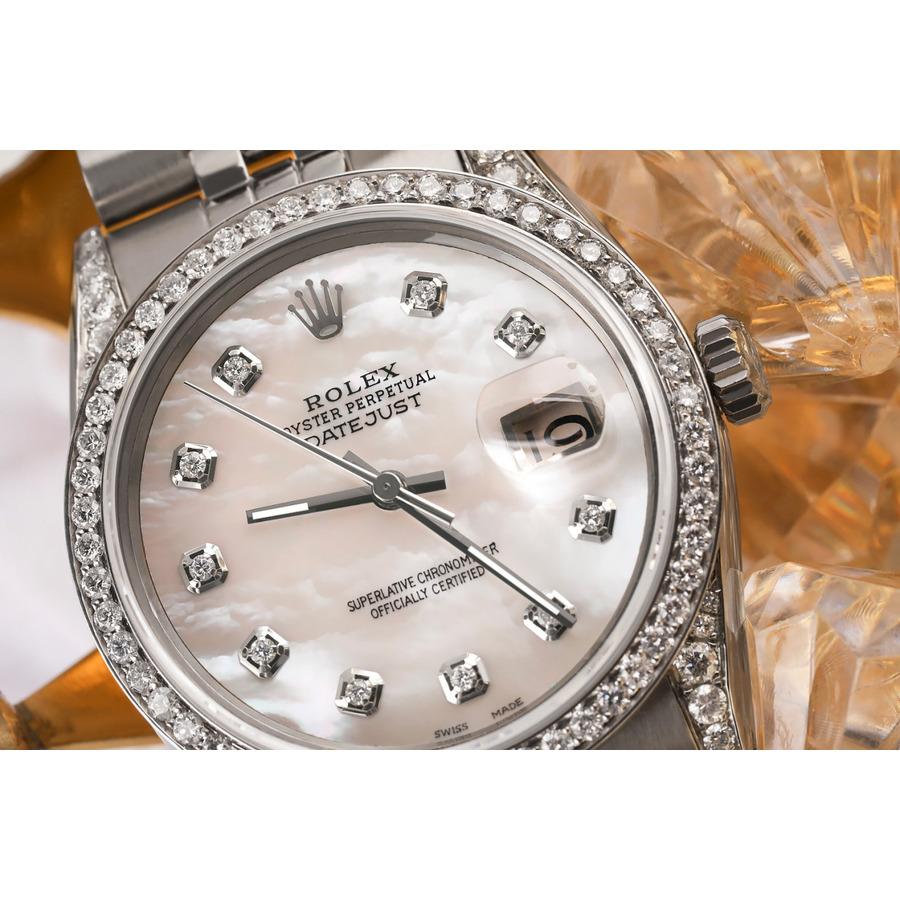 Rolex Datejust 36mm Cadran personnalisé en nacre blanche avec diamants, lunette et cornes en diamants - Montre en acier inoxydable avec bracelet jubilé 16030

Cette montre est dans un état comme neuf. Elle a été polie, entretenue et ne présente