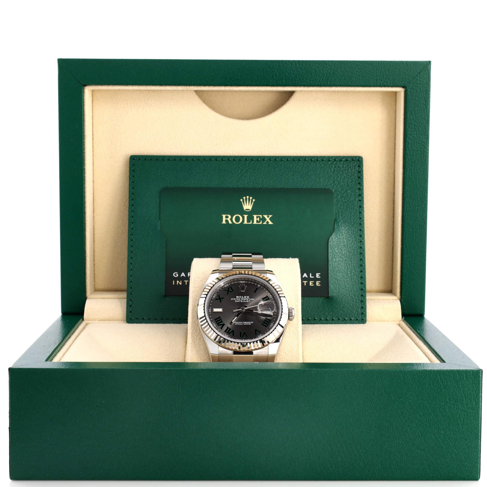 Condition: Great. Minor scratches and wear throughout. Wear and scratches on case and bracelet.
Accessories: Warranty Card - Dated, Instruction Booklet, Box
Measurements: Case Size/Width: 41mm, Watch Height: 12mm, Band Width: 21mm, Wrist