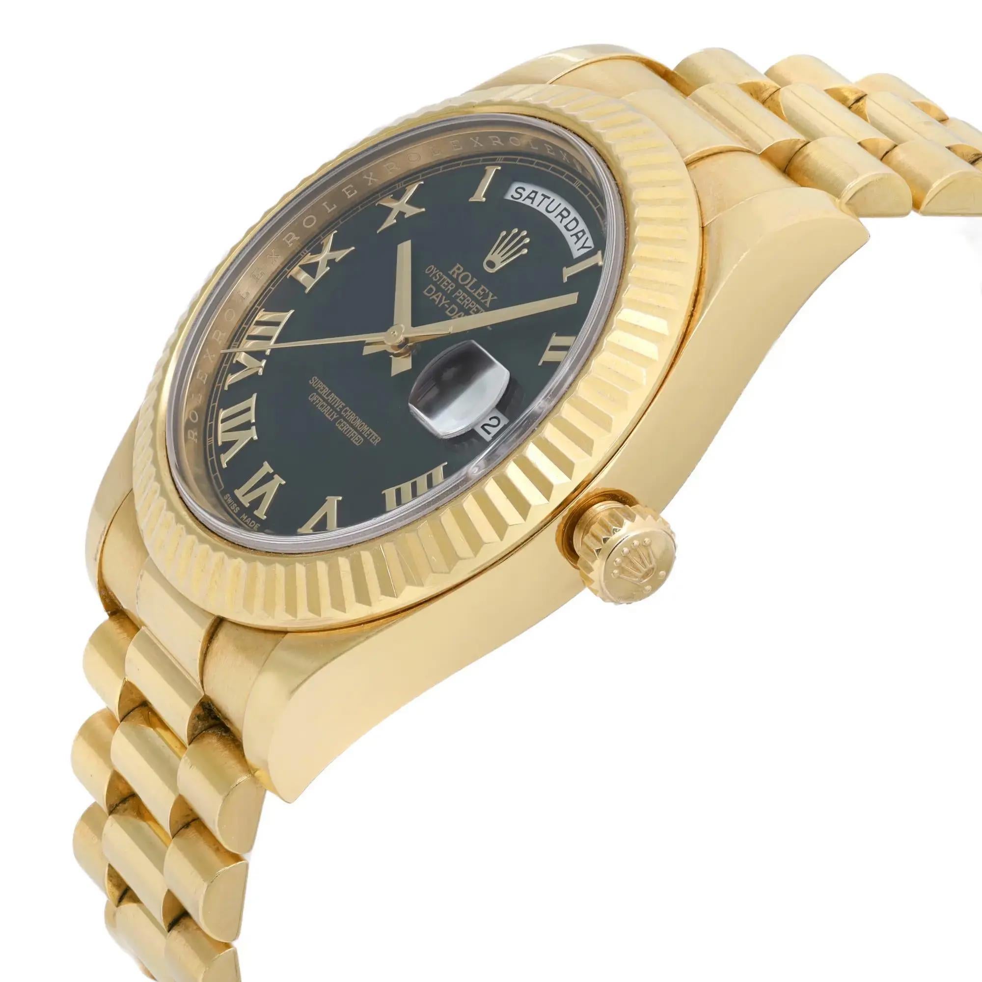 Rolex Montre Oyster Perpetual Day-Date 41 Or jaune 18K Cadran noir 218238 Bon état - En vente à New York, NY