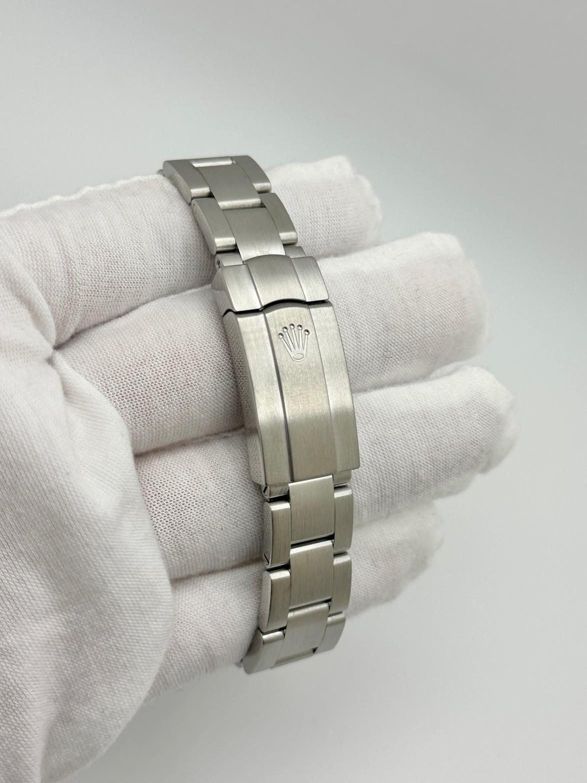 Rolex Oyster Perpetual Midsize 177200 31mm Blue Roman Dial Stainless Steel For Sale 2