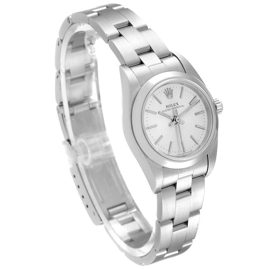 Rolex Oyster Perpetual Montre pour femme avec cadran en argent et cadran non date 76080 Excellent état - En vente à Atlanta, GA
