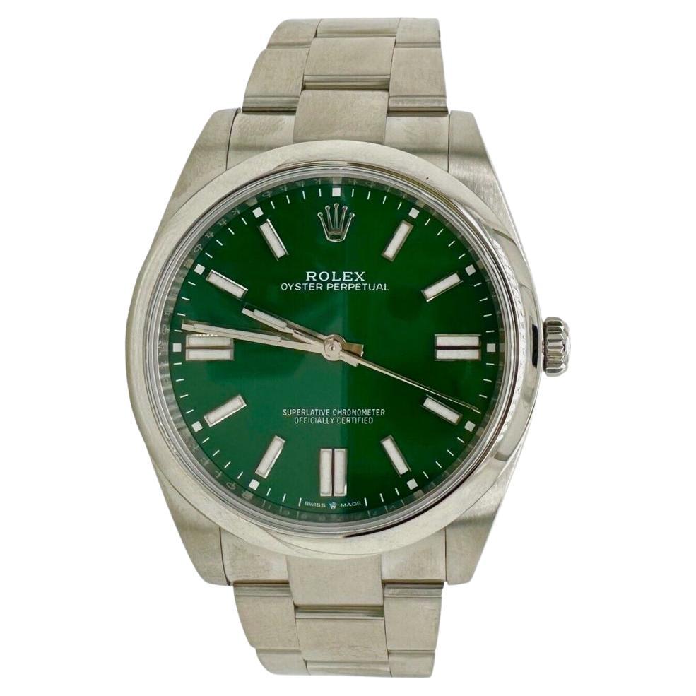 Rolex Oyster Perpetual Ref. 124300 Stahl-Uhr mit grünem Zifferblatt, 41 mm NEU