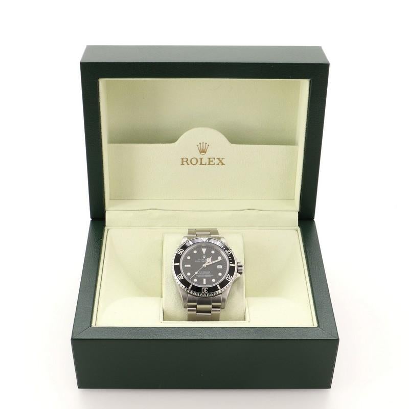 Condition: Great. Minor scratches and wear throughout.
Accessories: Box
Measurements: Case Size/Width: 40mm, Watch Height: 15mm, Band Width: 20mm, Wrist circumference: 6